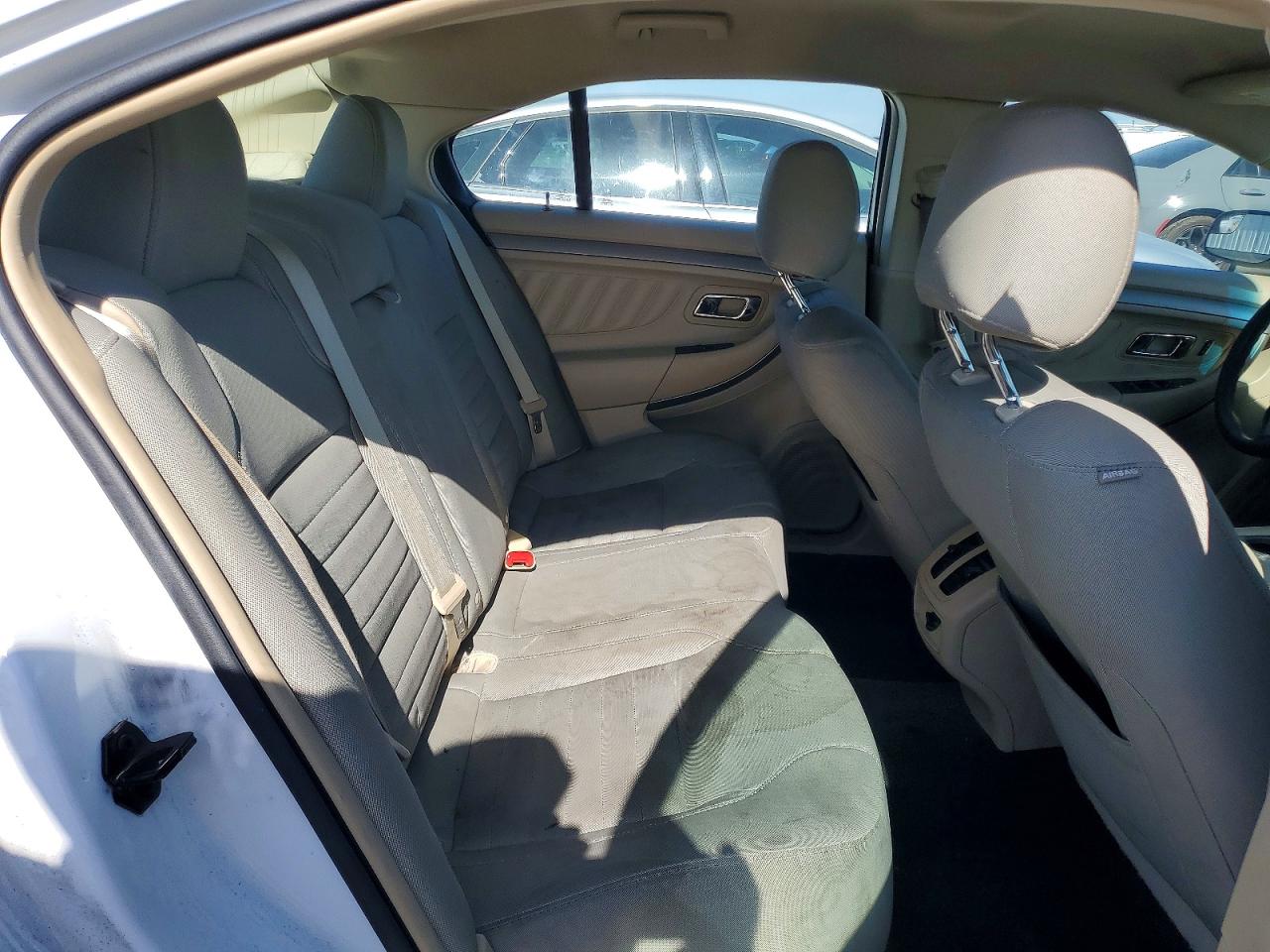 2014 Ford Taurus Se White vin: 1FAHP2D85EG150717