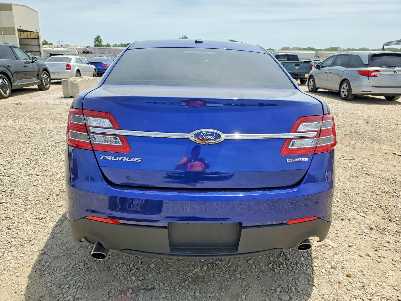 2015 Ford Taurus Se Blue vin: 1FAHP2D85FG104936