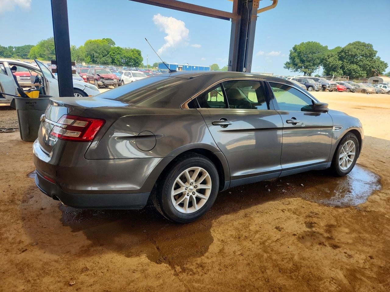 2015 Ford Taurus Se Gray vin: 1FAHP2D85FG126080