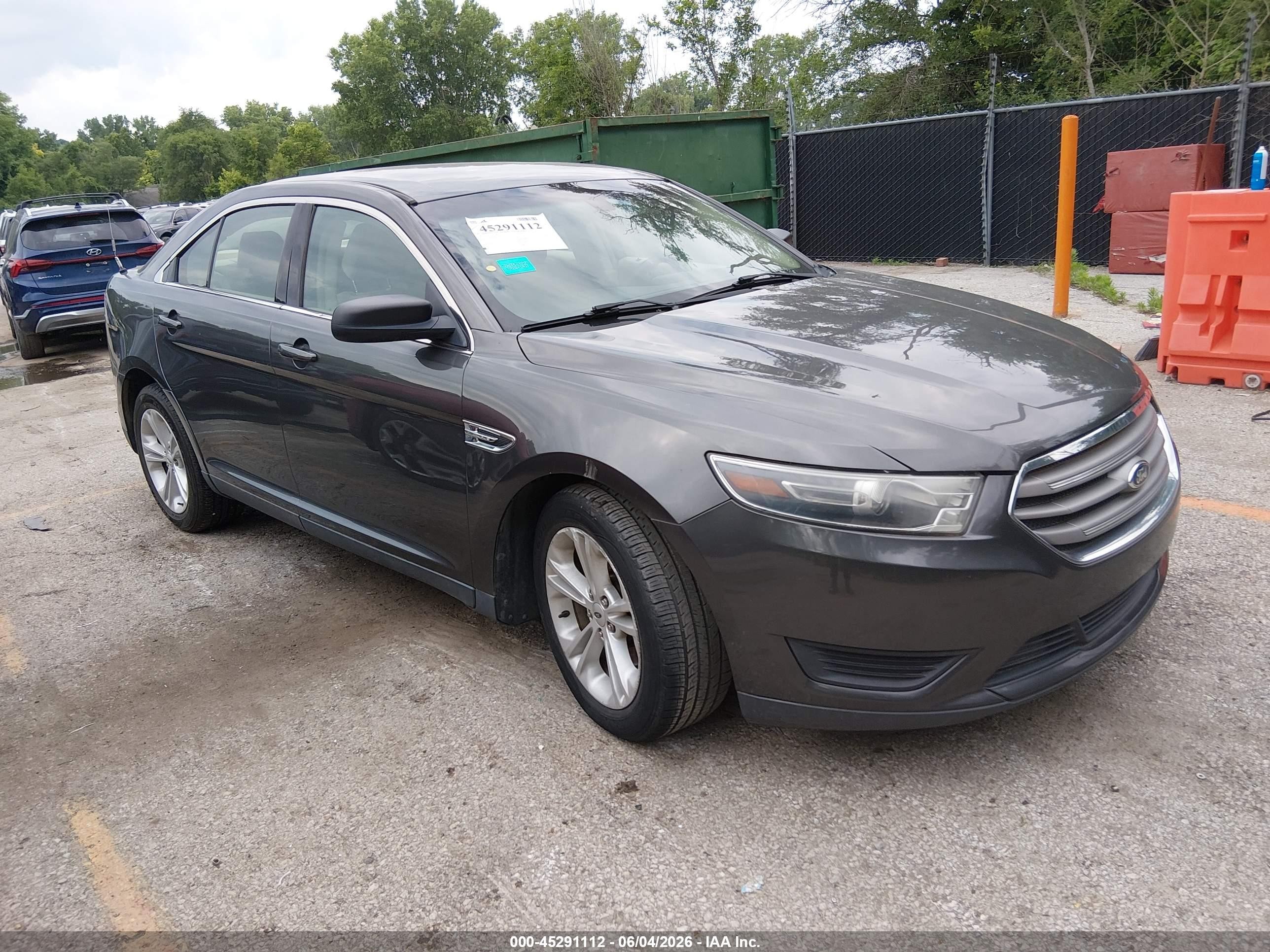 2015 Ford Taurus Se Gray vin: 1FAHP2D85FG132011