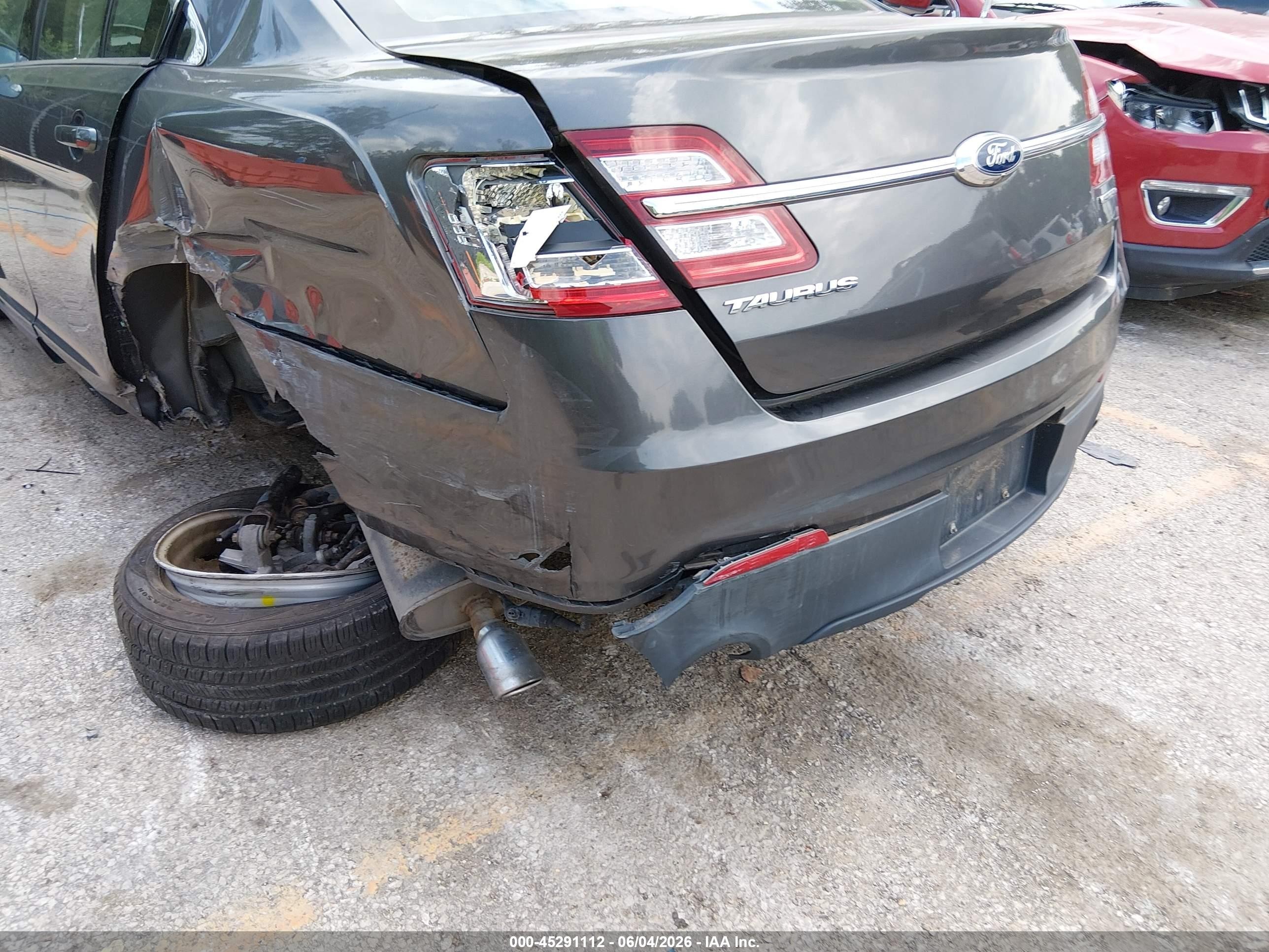 2015 Ford Taurus Se Gray vin: 1FAHP2D85FG132011