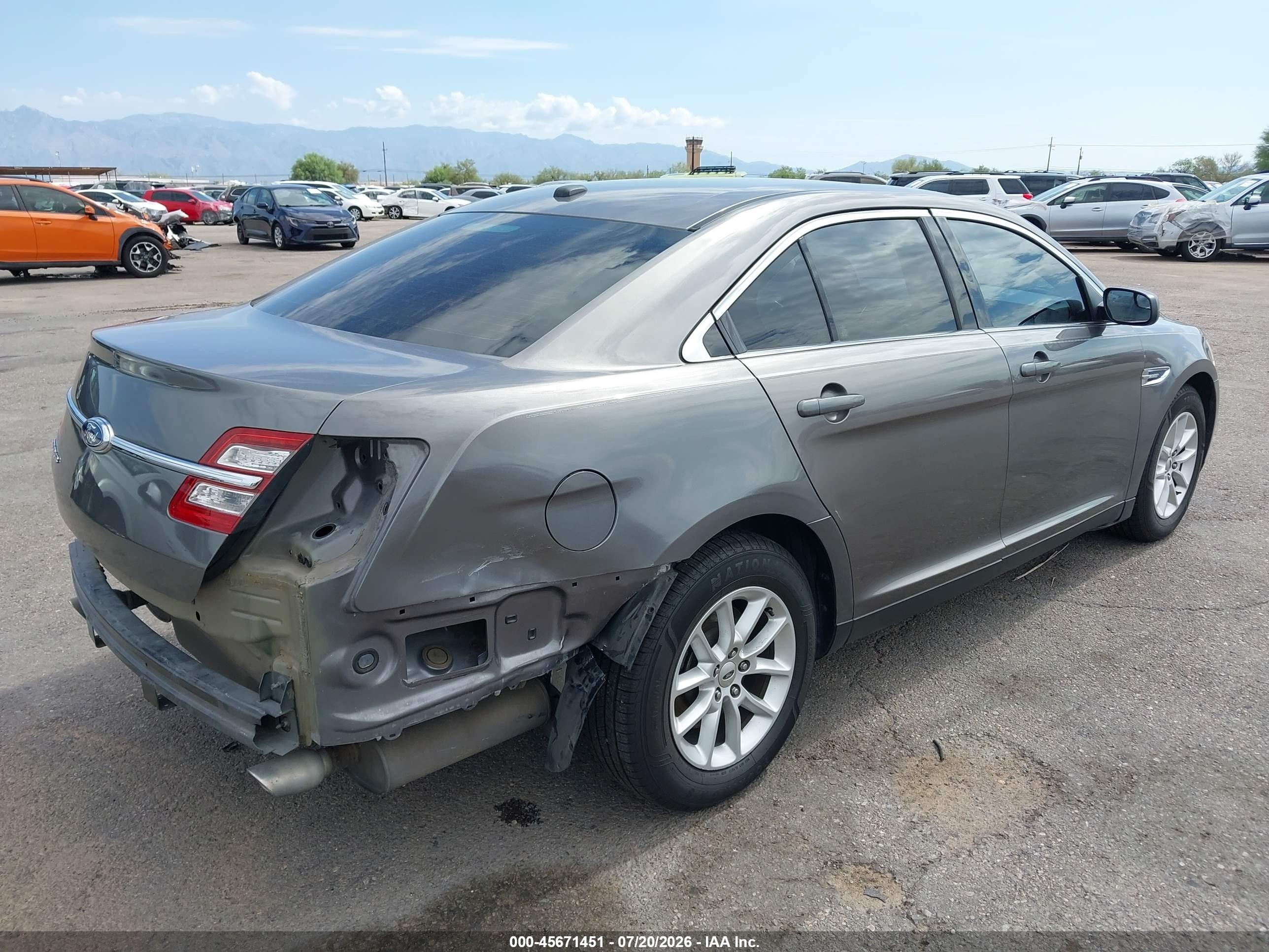 2013 Ford Taurus Se Серый vin: 1FAHP2D86DG181120