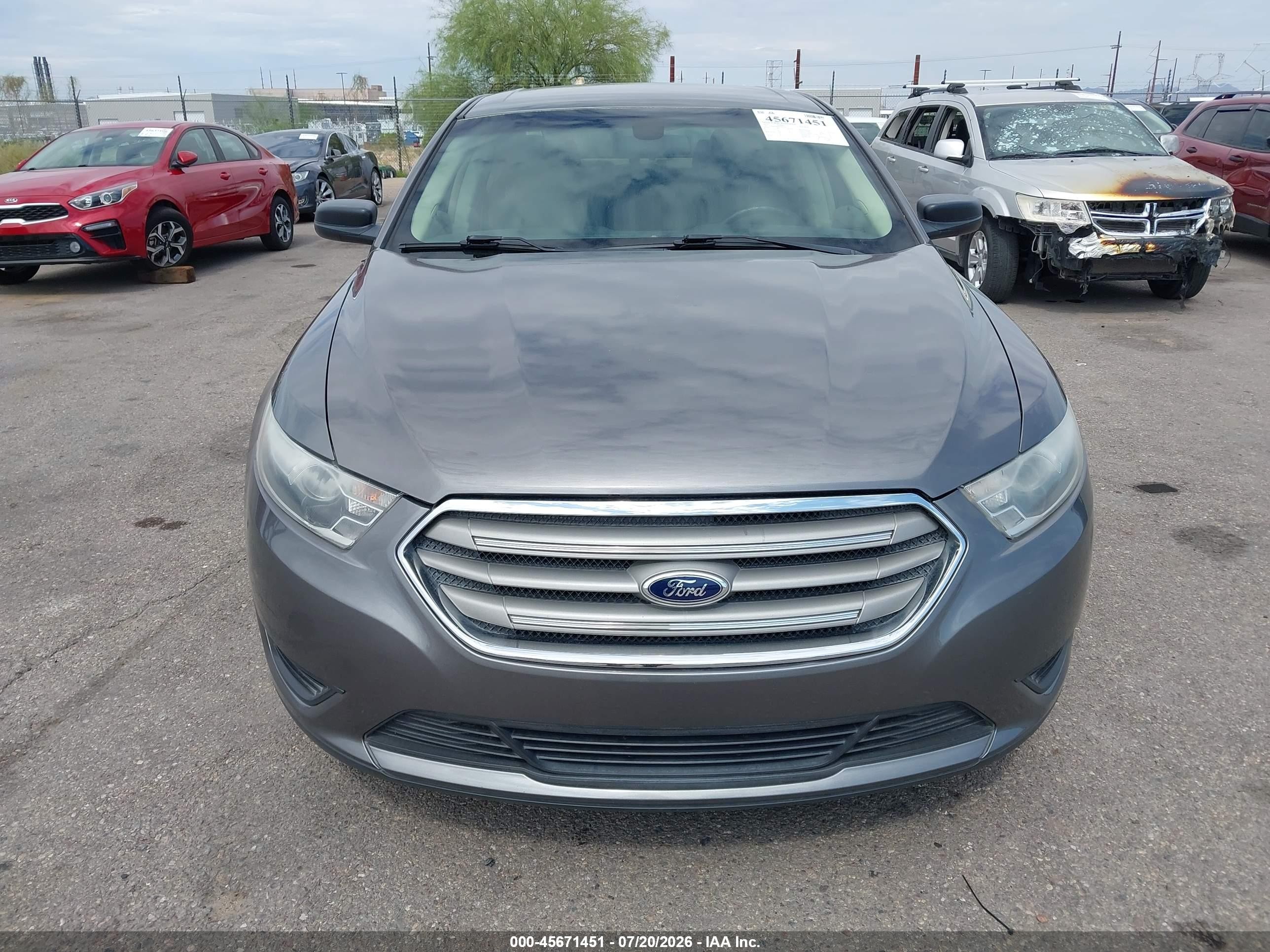 2013 Ford Taurus Se Серый vin: 1FAHP2D86DG181120