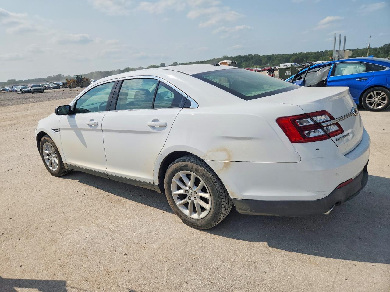 2013 Ford Taurus Se White vin: 1FAHP2D86DG221129