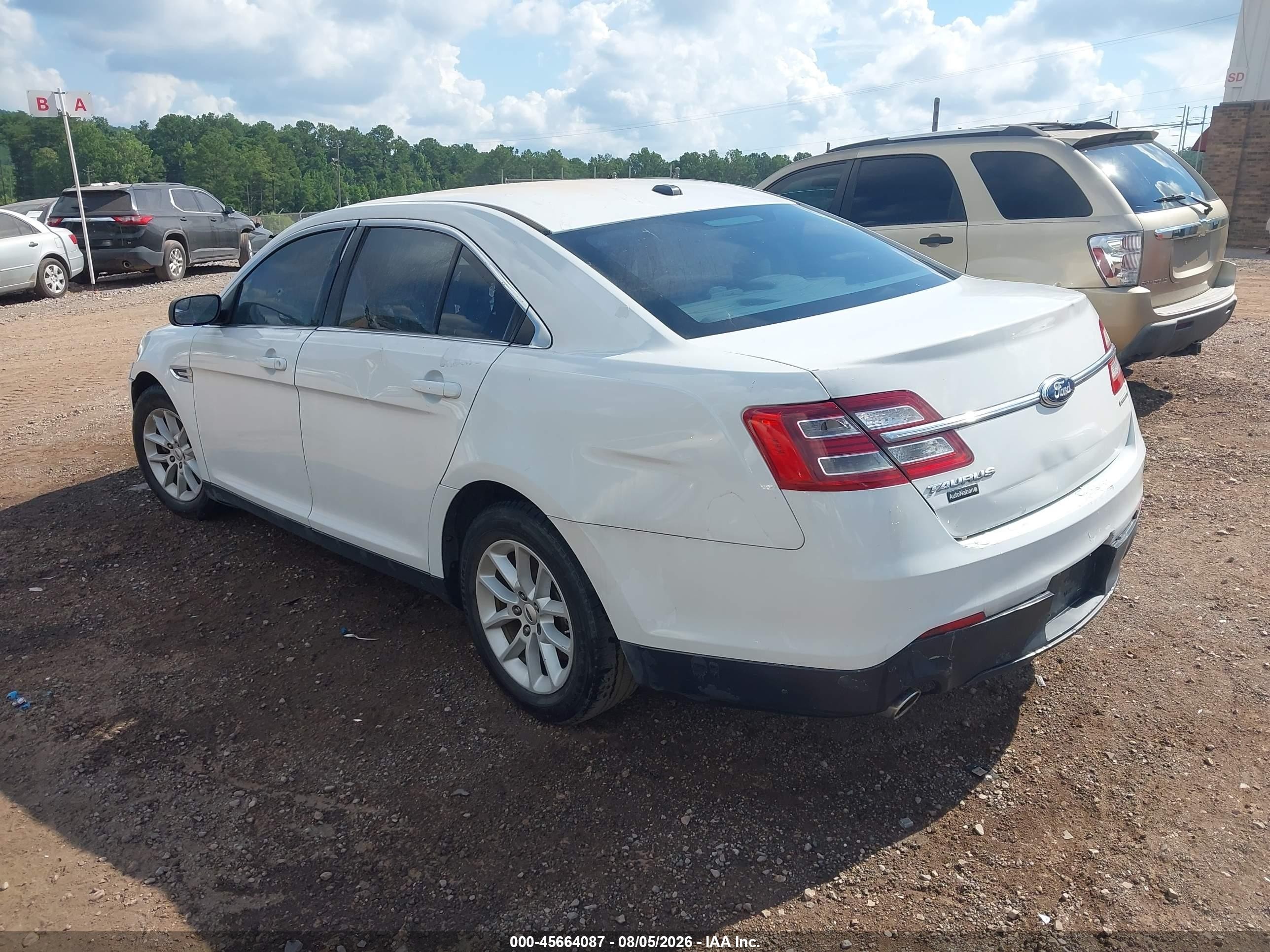 2014 Ford Taurus Se White vin: 1FAHP2D86EG133005