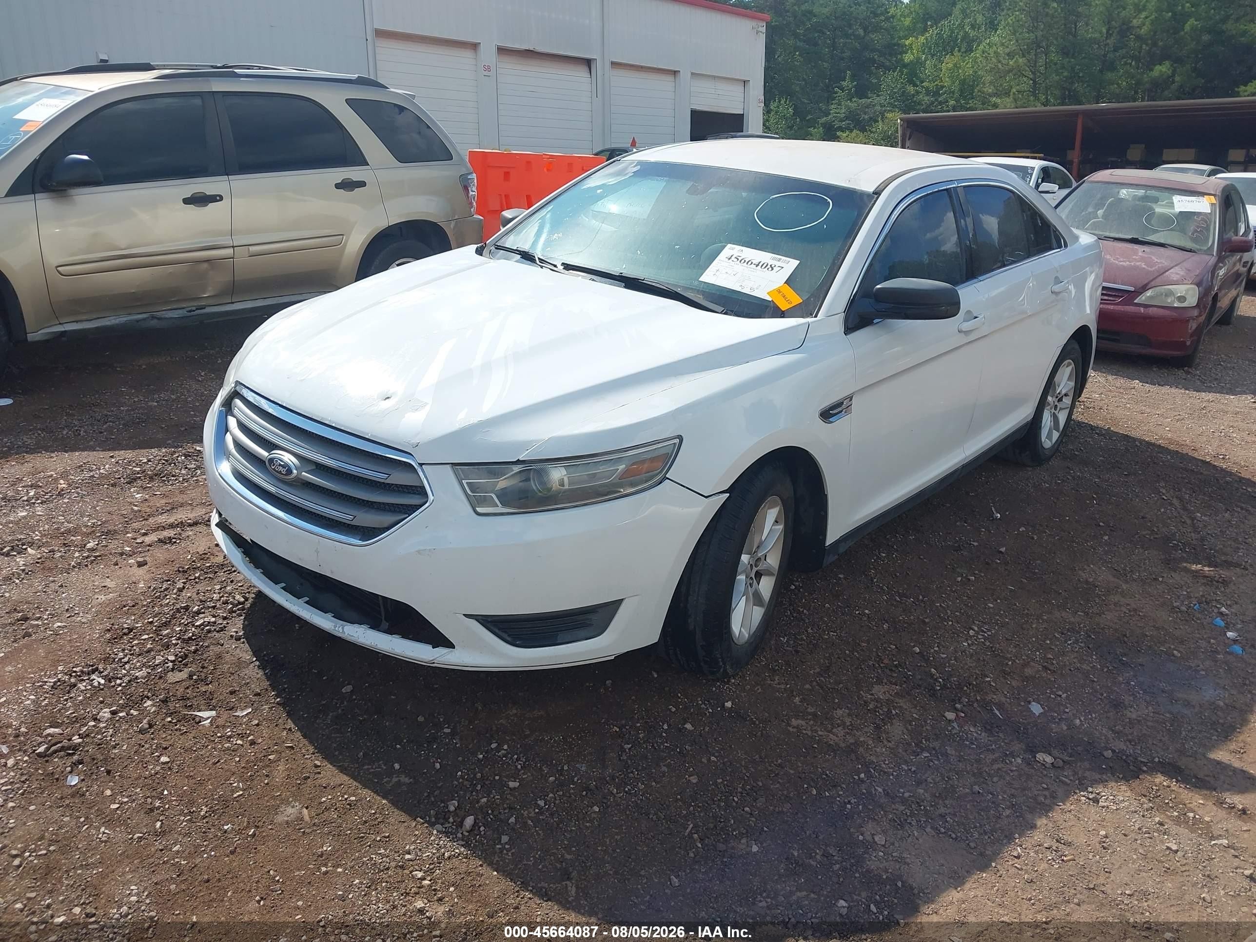 2014 Ford Taurus Se White vin: 1FAHP2D86EG133005