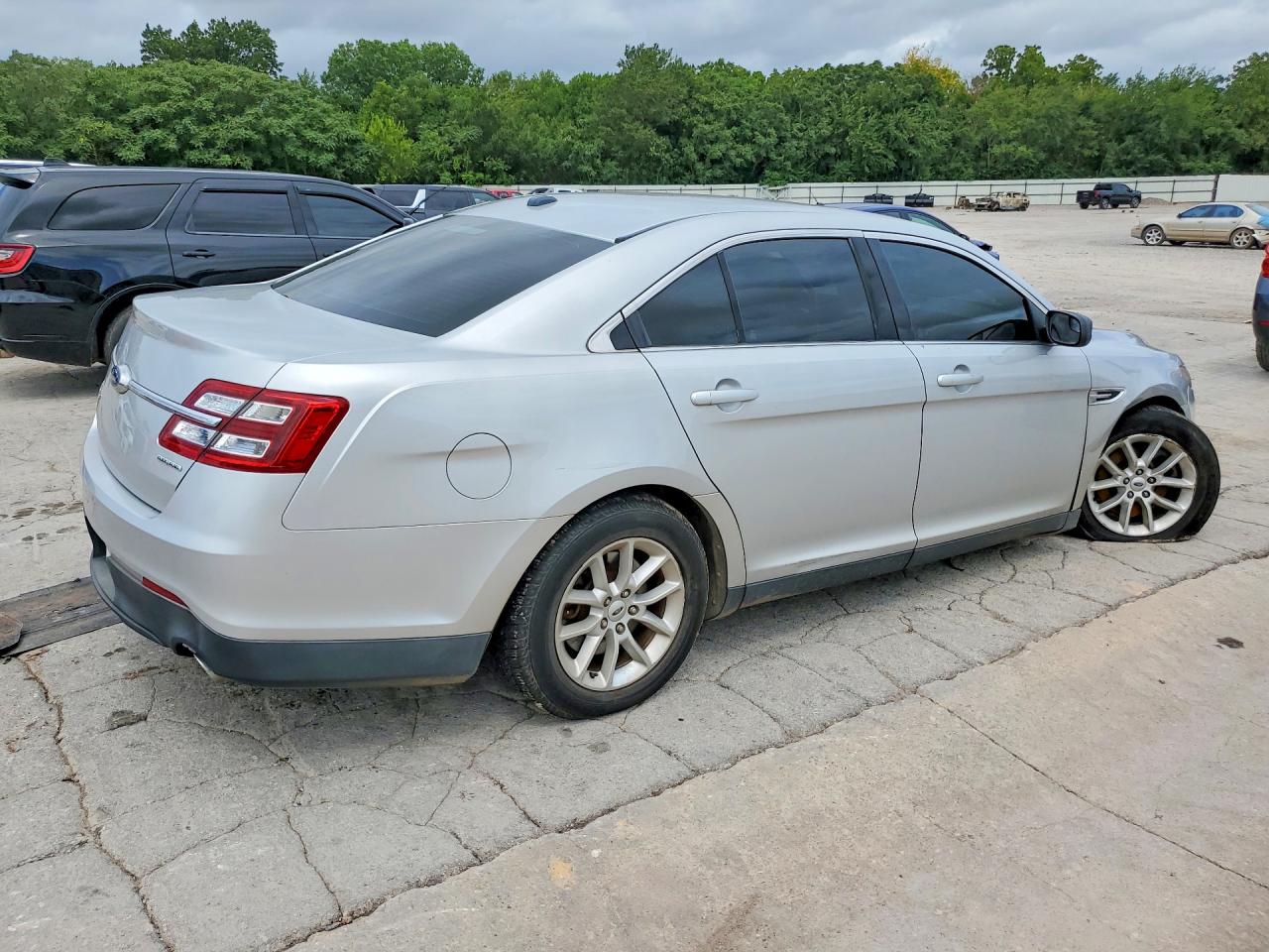 2015 Ford Taurus Se Silver vin: 1FAHP2D86FG121681