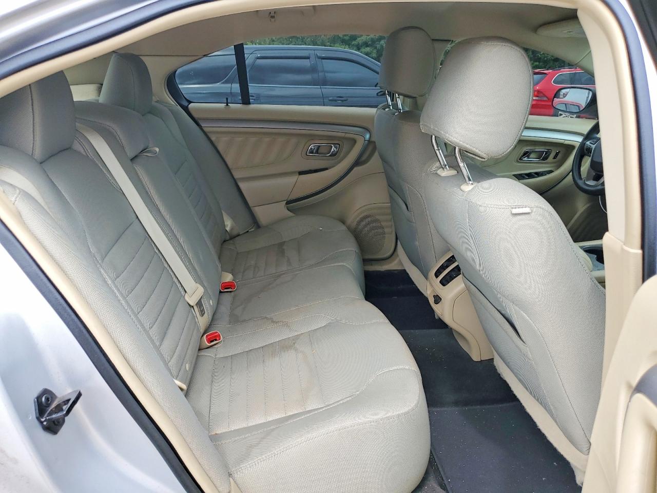 2015 Ford Taurus Se Silver vin: 1FAHP2D86FG121681