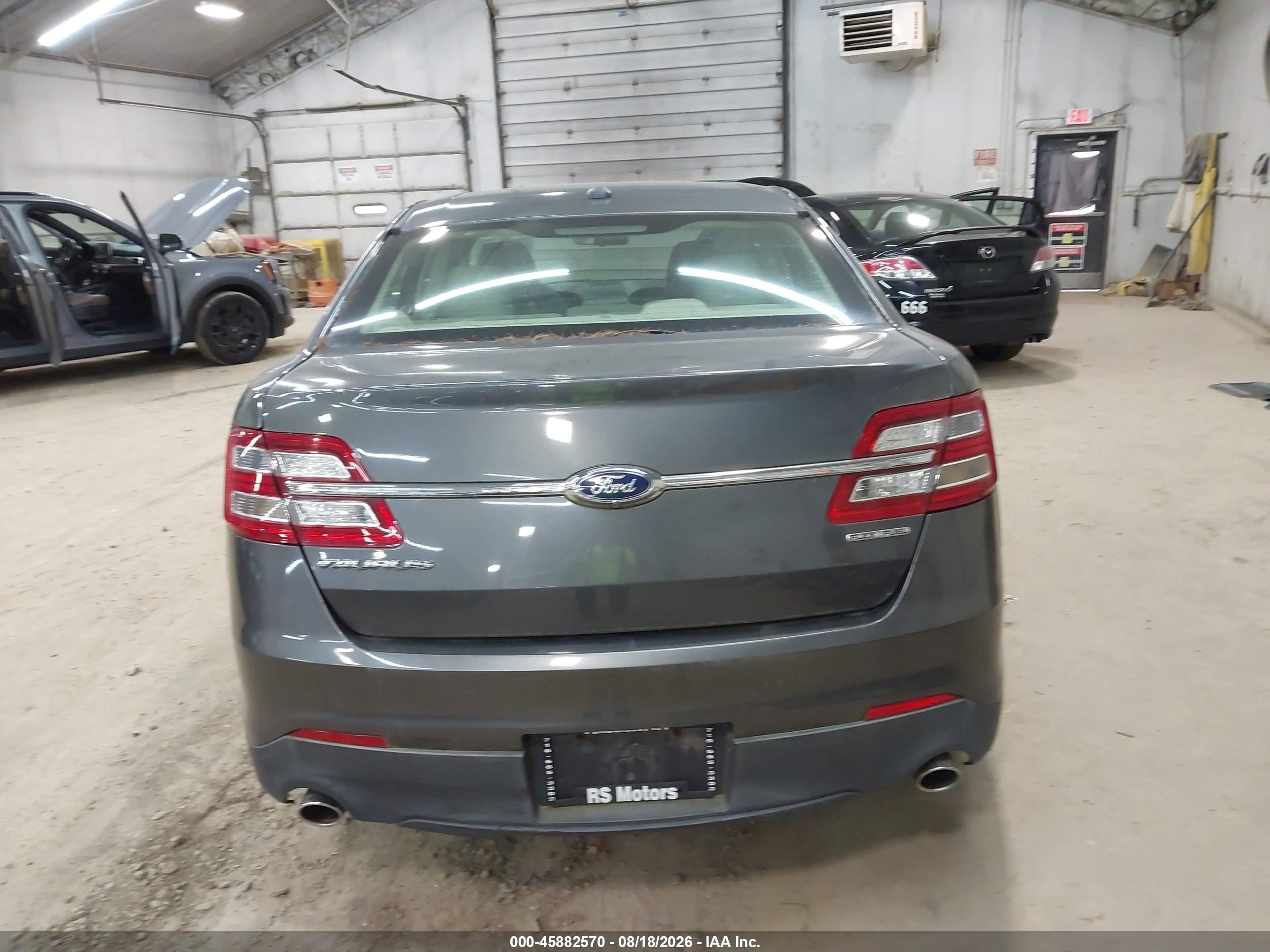 2015 Ford Taurus Se Серый vin: 1FAHP2D86FG165499