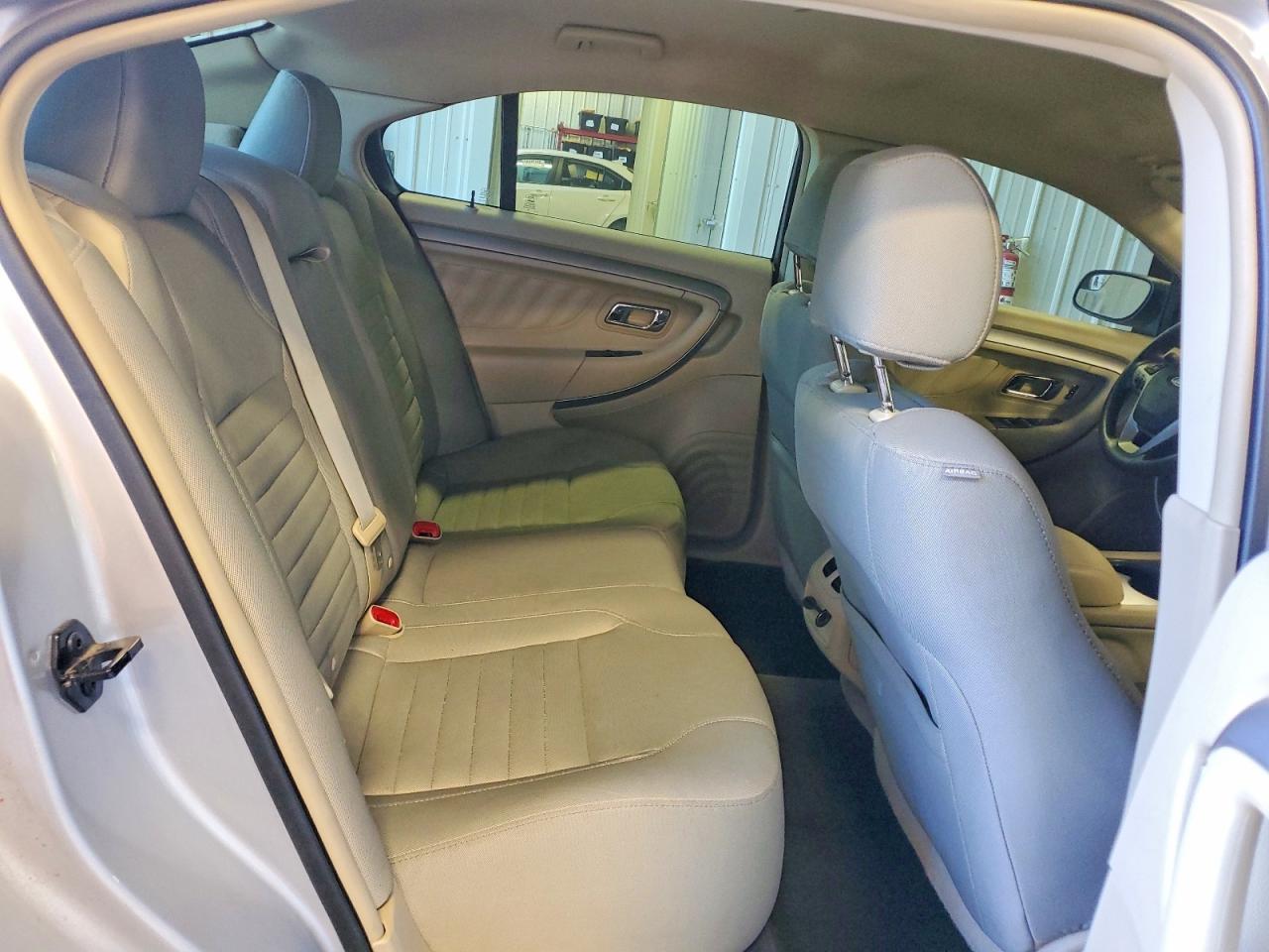 2015 Ford Taurus Se Silver vin: 1FAHP2D87FG133421