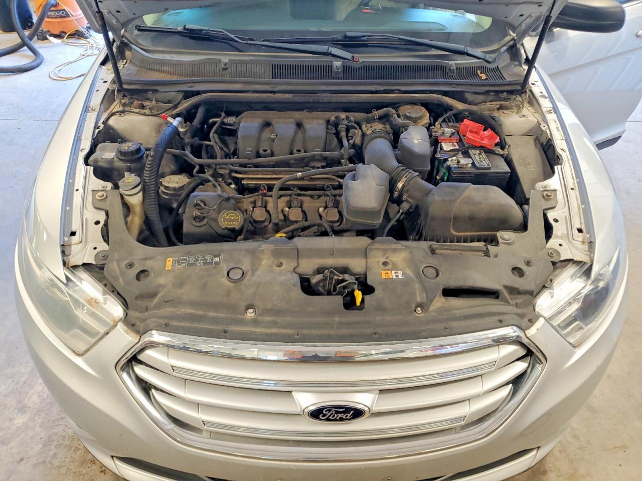2015 Ford Taurus Se Silver vin: 1FAHP2D87FG133421