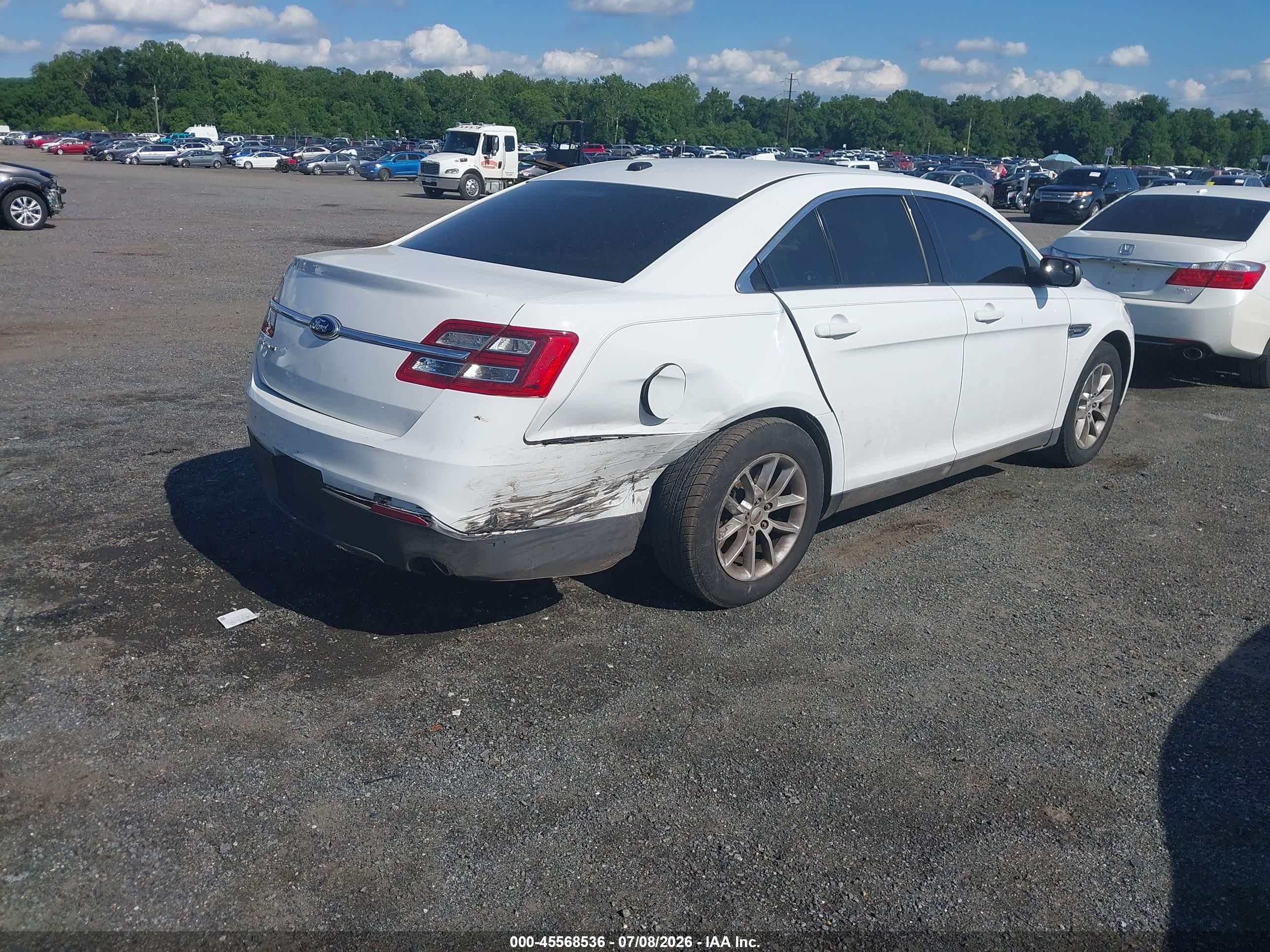 2013 Ford Taurus Se White vin: 1FAHP2D88DG182253