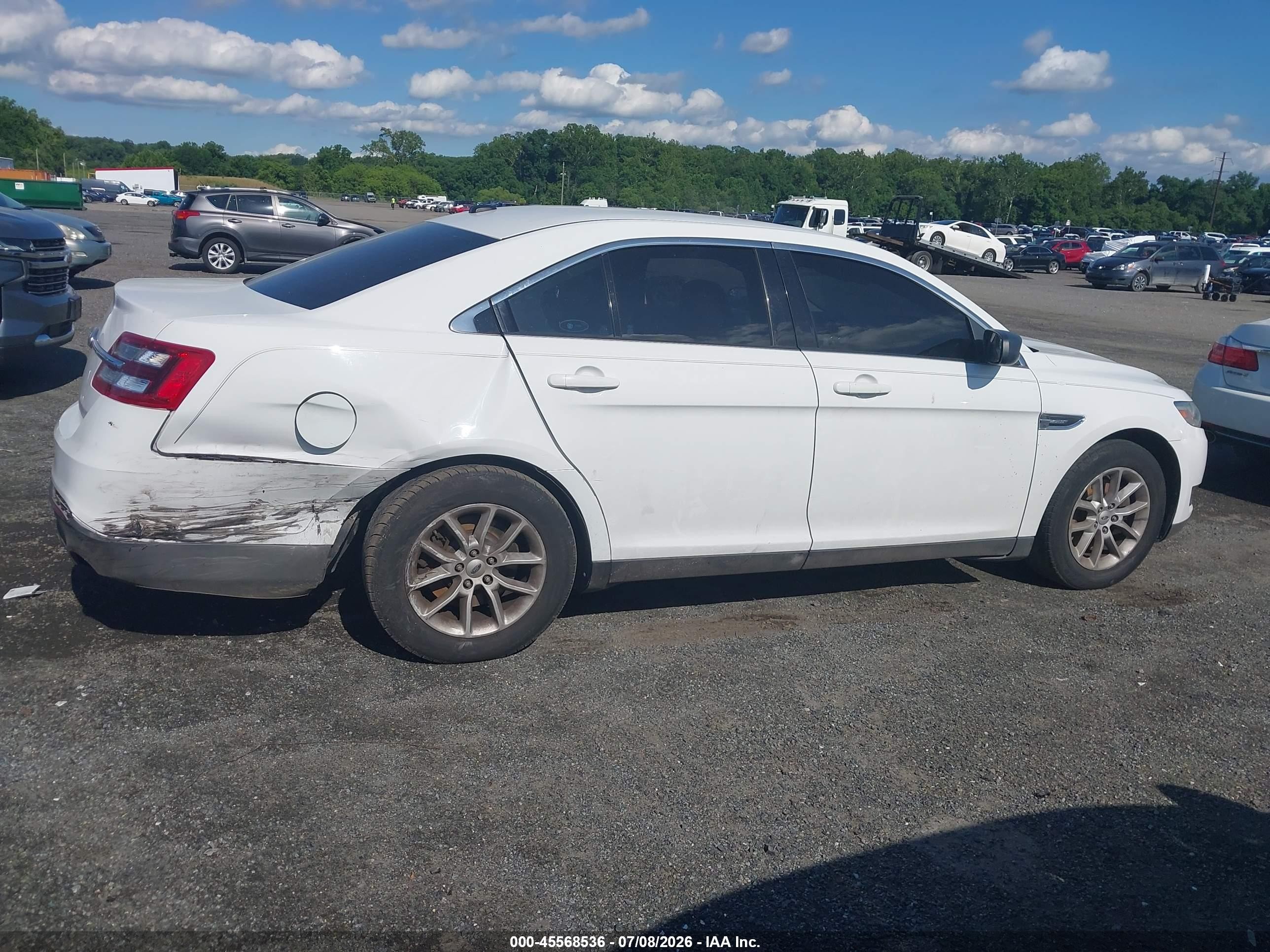2013 Ford Taurus Se White vin: 1FAHP2D88DG182253