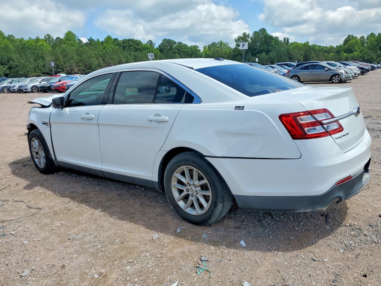 2015 Ford Taurus Se White vin: 1FAHP2D88FG101755