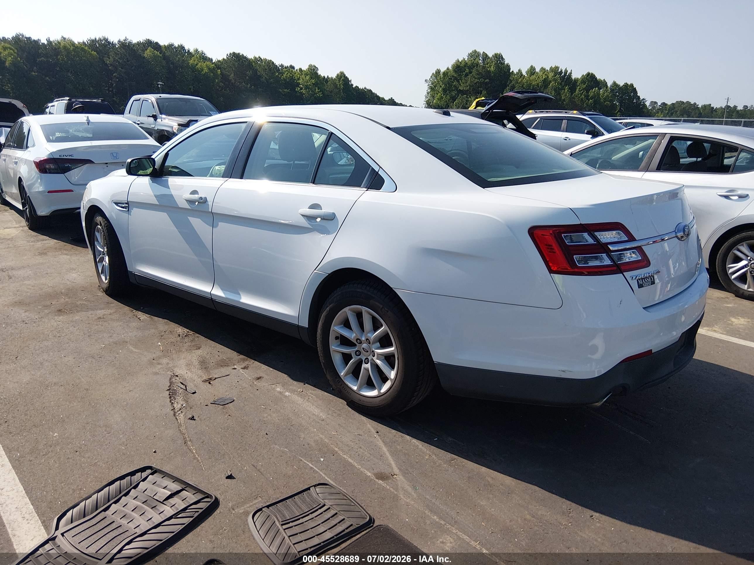 2015 Ford Taurus Se White vin: 1FAHP2D88FG127028
