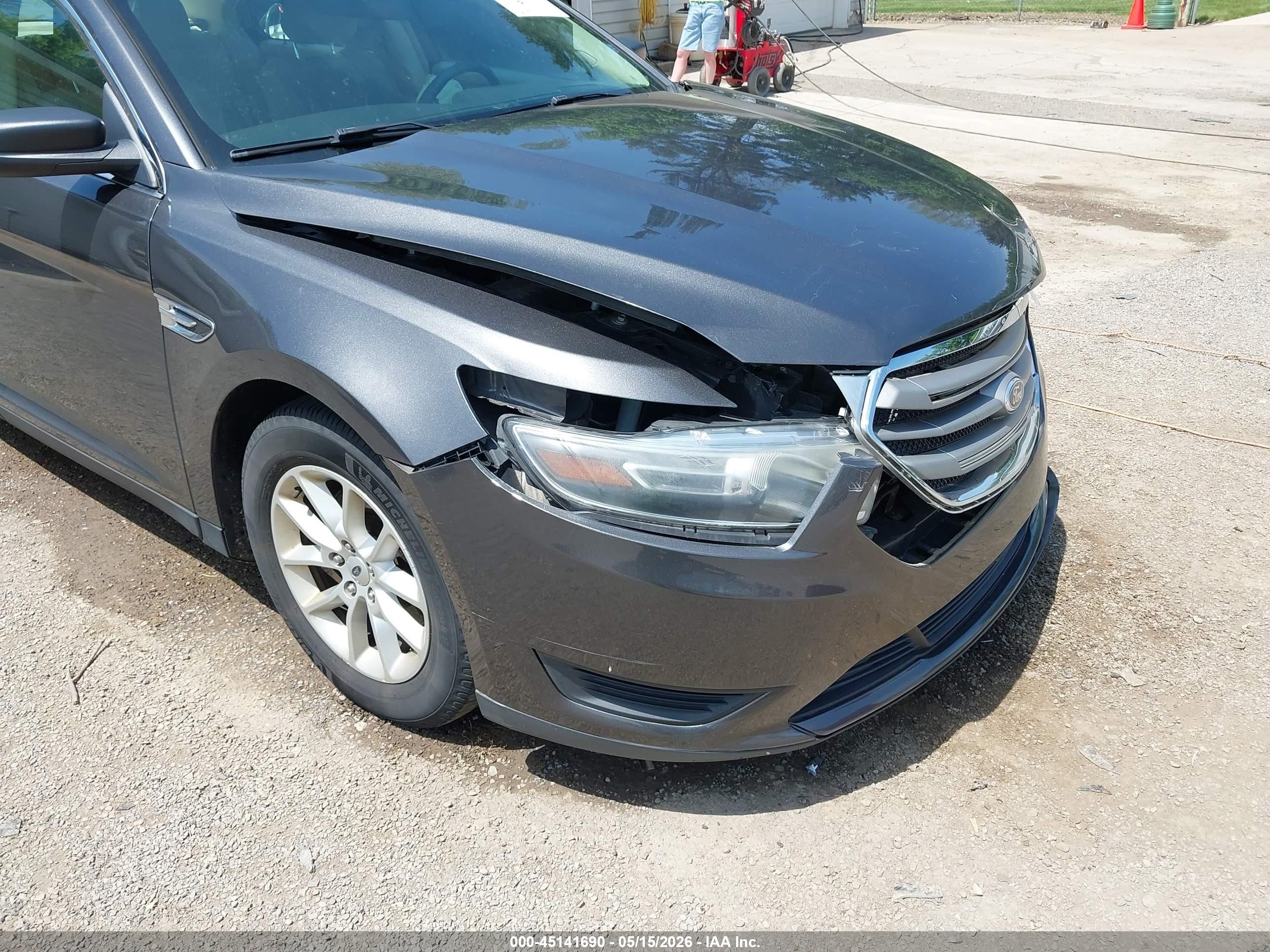 2015 Ford Taurus Se Серый vin: 1FAHP2D88FG127191