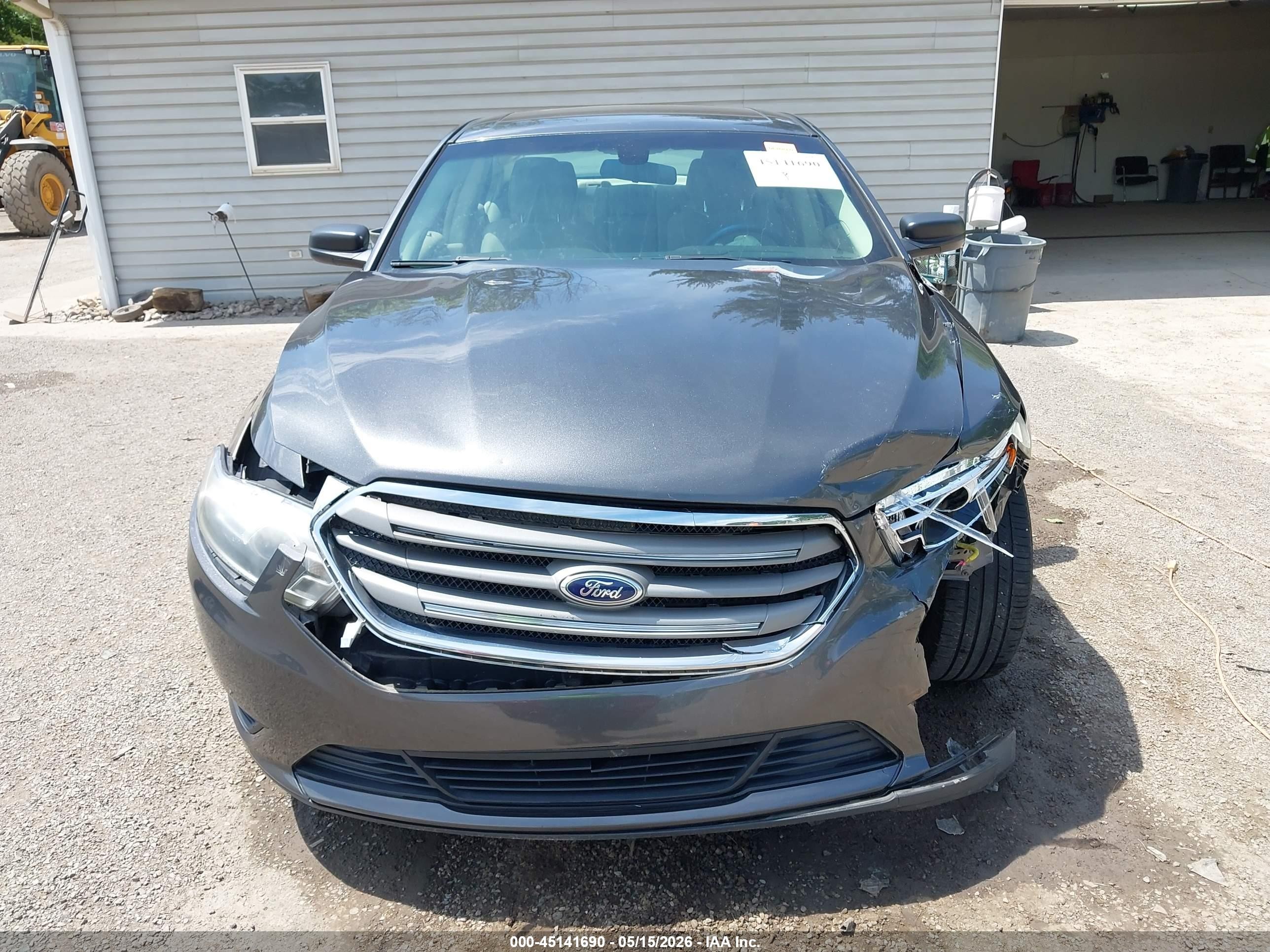 2015 Ford Taurus Se Серый vin: 1FAHP2D88FG127191