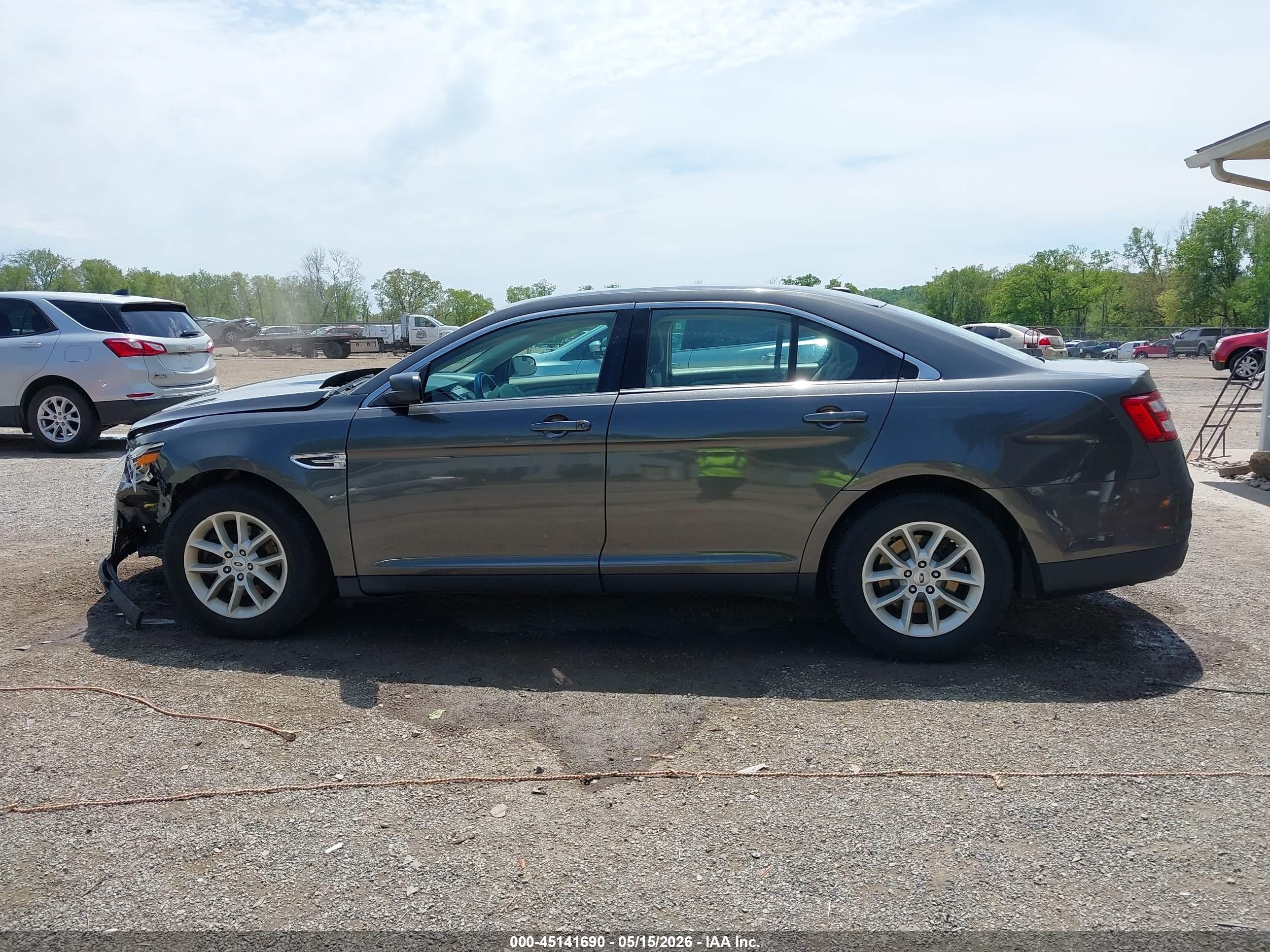 2015 Ford Taurus Se Серый vin: 1FAHP2D88FG127191