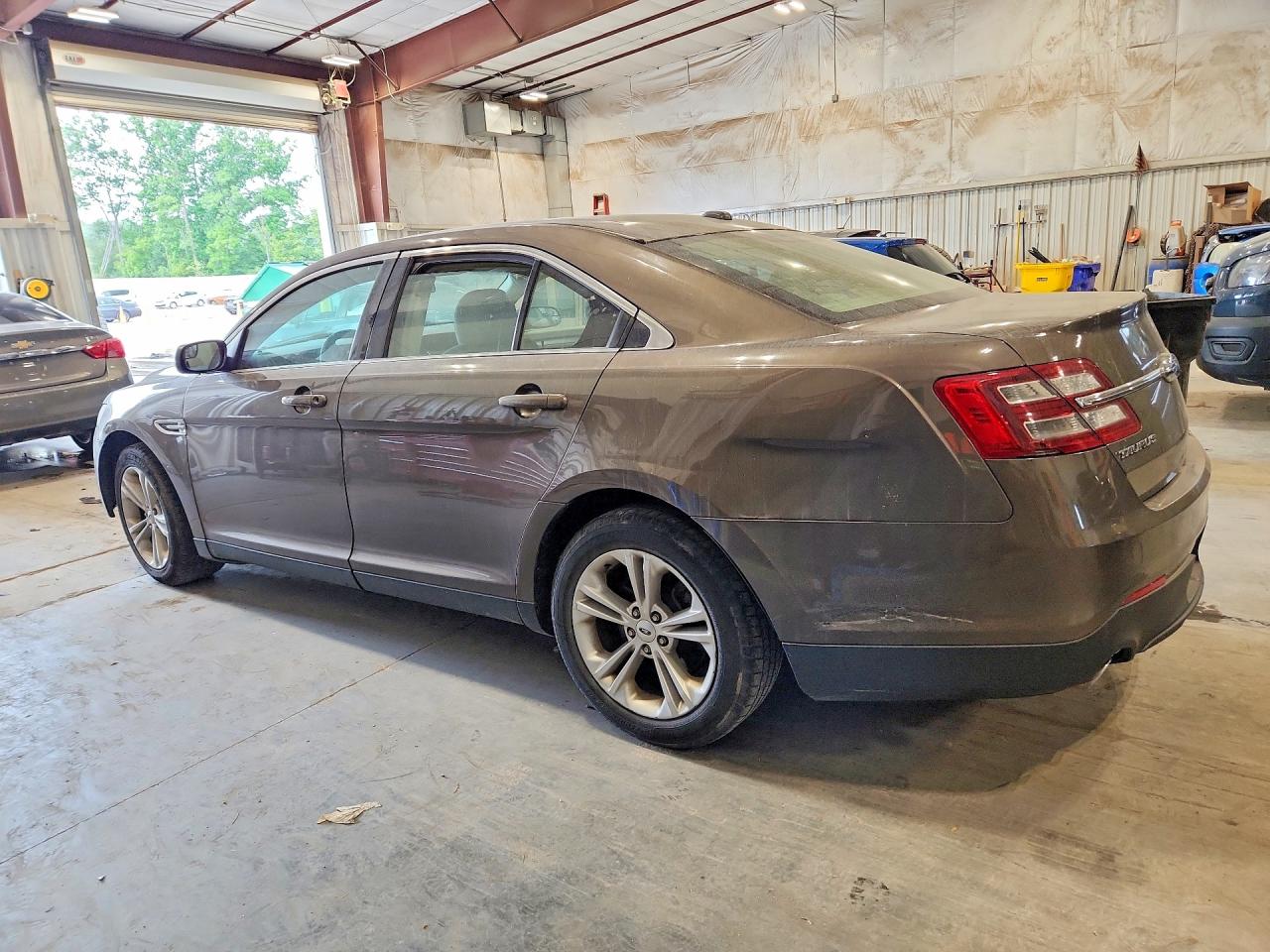 2015 Ford Taurus Se Beige vin: 1FAHP2D88FG176262