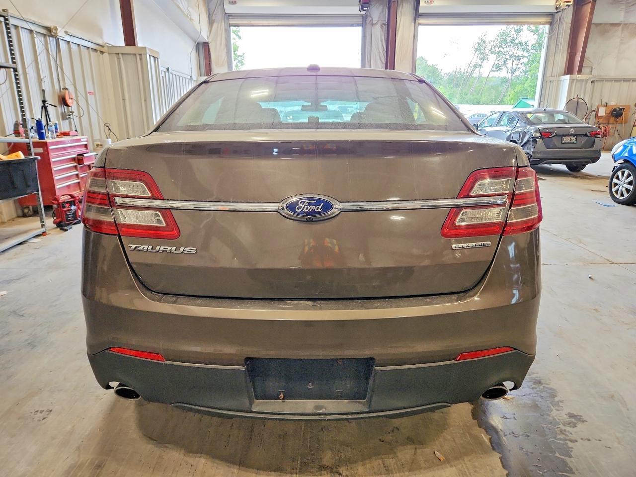 2015 Ford Taurus Se Beige vin: 1FAHP2D88FG176262