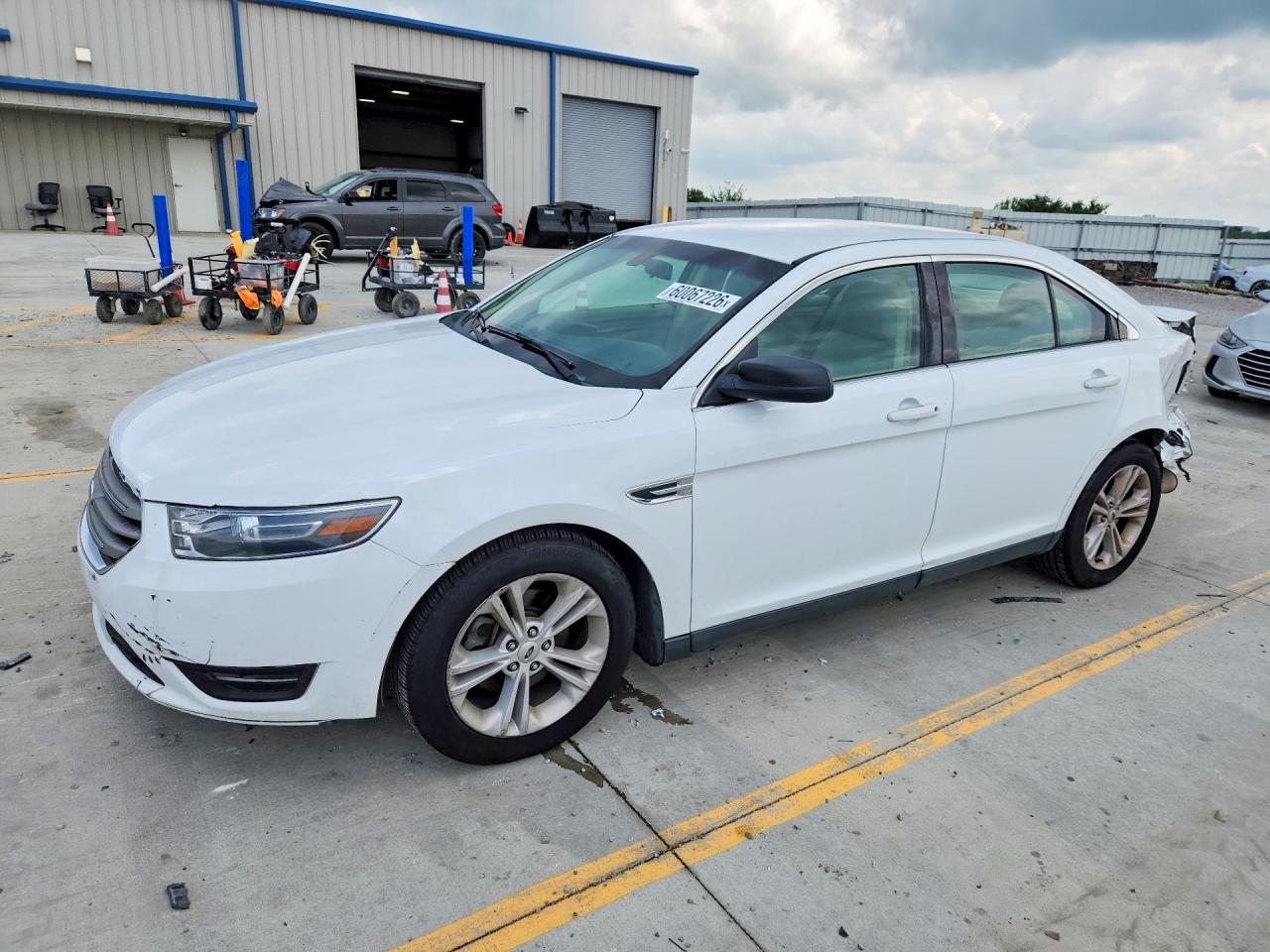 2015 Ford Taurus Se White vin: 1FAHP2D88FG200186