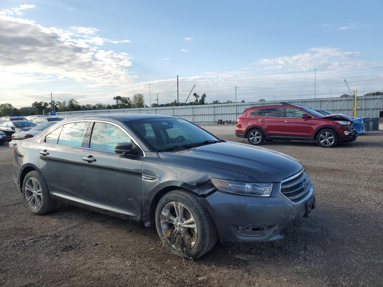 2018 Ford Taurus Se Серый vin: 1FAHP2D88JG106530