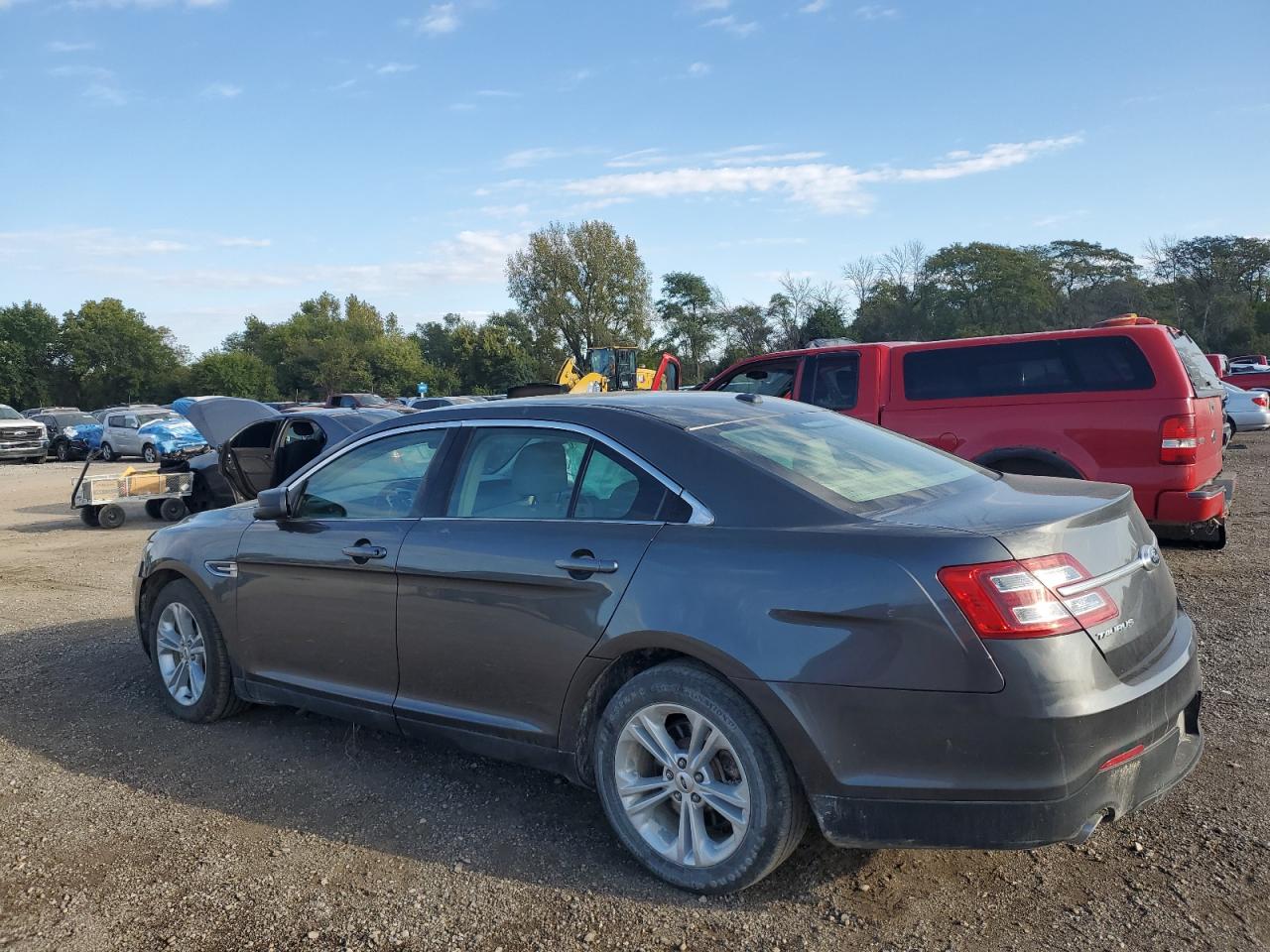 2018 Ford Taurus Se Серый vin: 1FAHP2D88JG106530