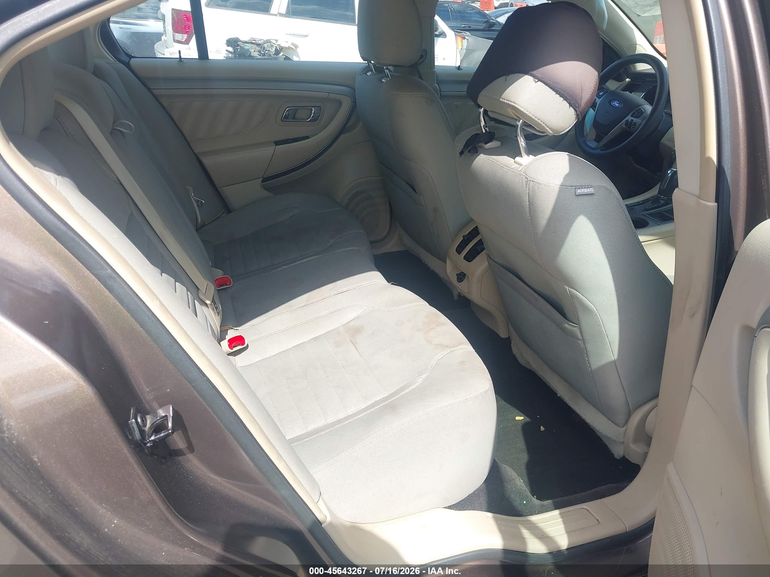 2015 Ford Taurus Se Tan vin: 1FAHP2D89FG126342