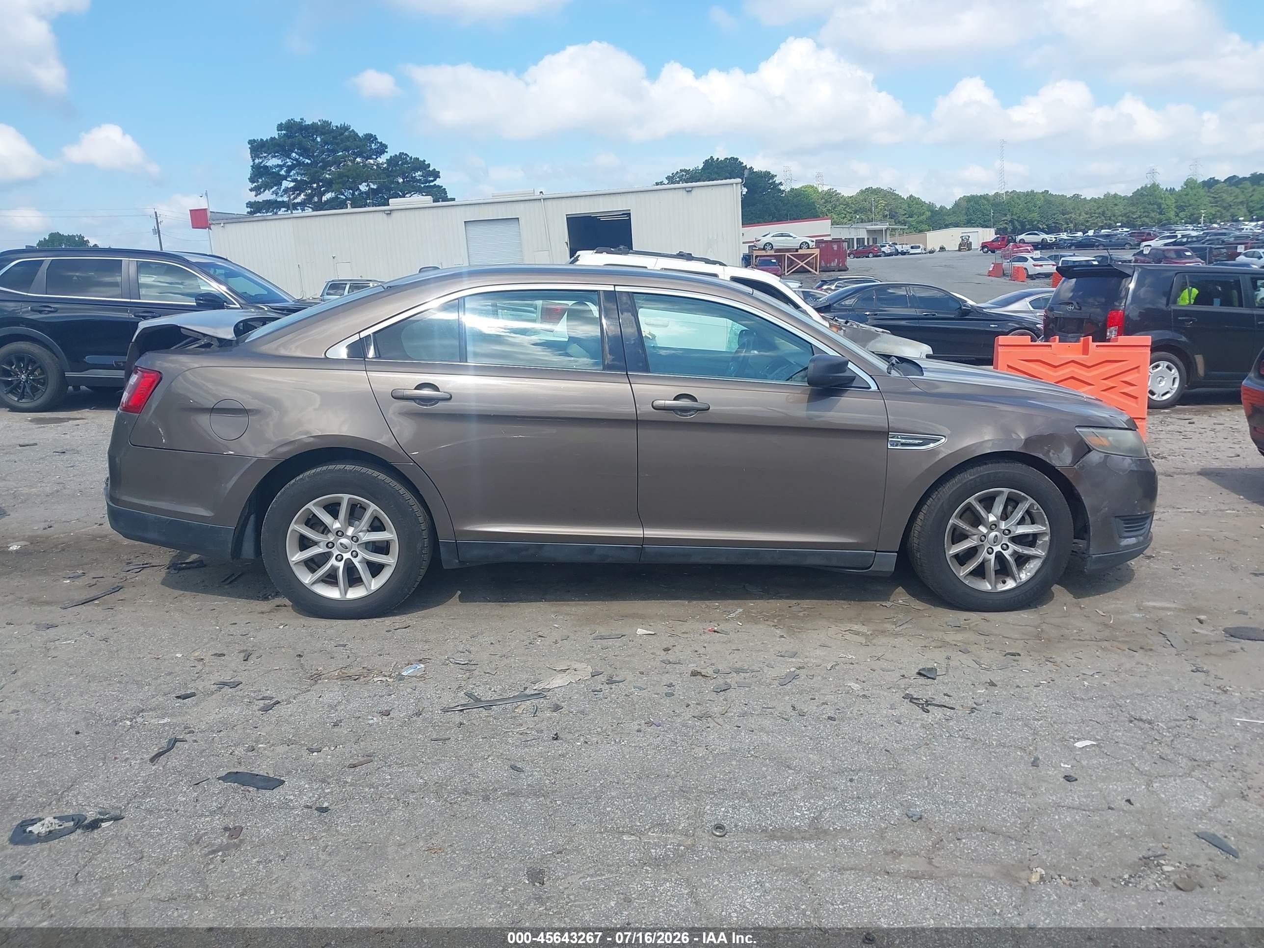 2015 Ford Taurus Se Tan vin: 1FAHP2D89FG126342