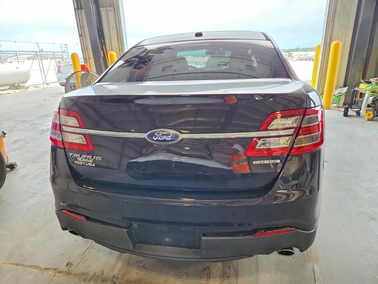 2013 Ford Taurus Se Black vin: 1FAHP2D8XDG230125