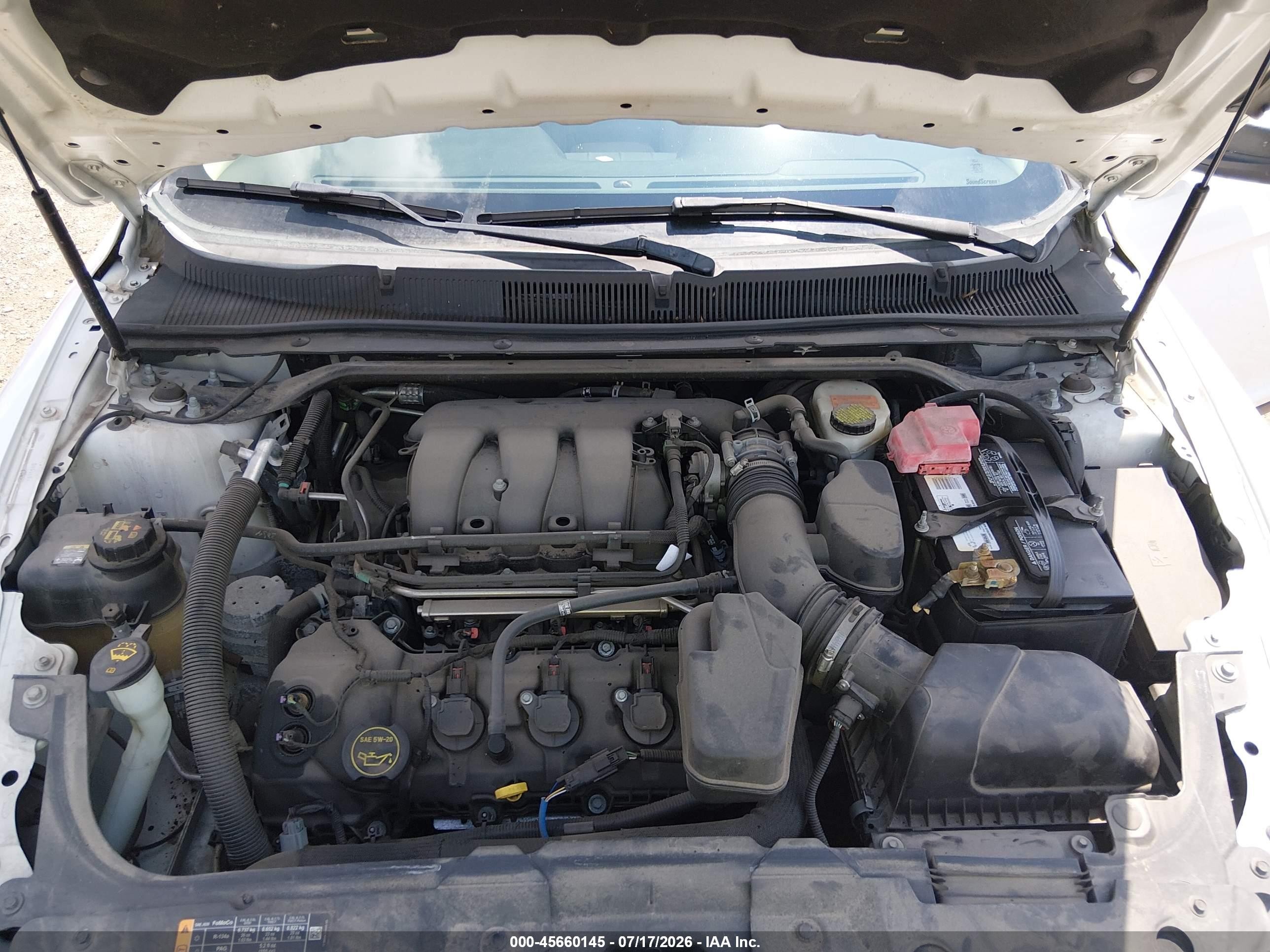 2015 Ford Taurus Se White vin: 1FAHP2D8XFG115091