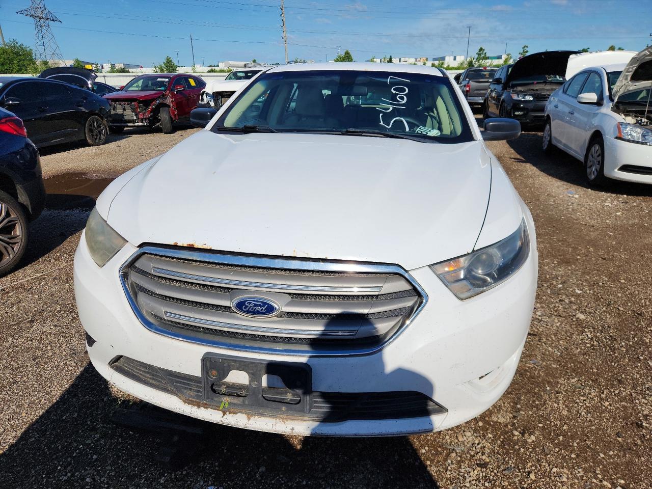 2015 Ford Taurus Se White vin: 1FAHP2D8XFG173153