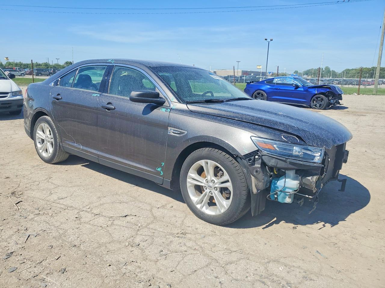 2015 Ford Taurus Se Серый vin: 1FAHP2D8XFG208337