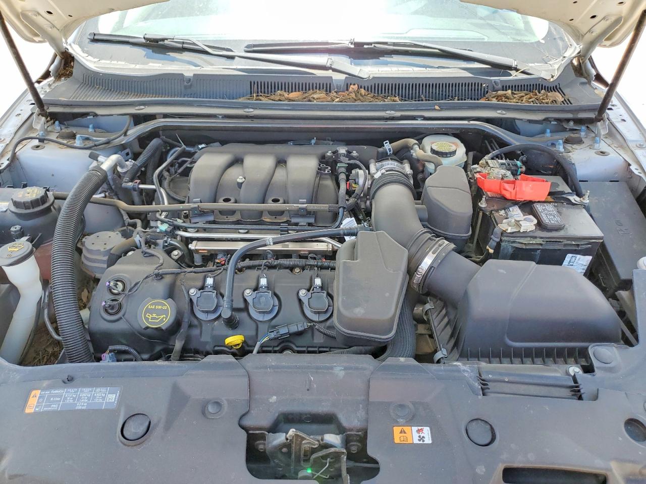 2016 Ford Taurus Se Silver vin: 1FAHP2D8XGG149128