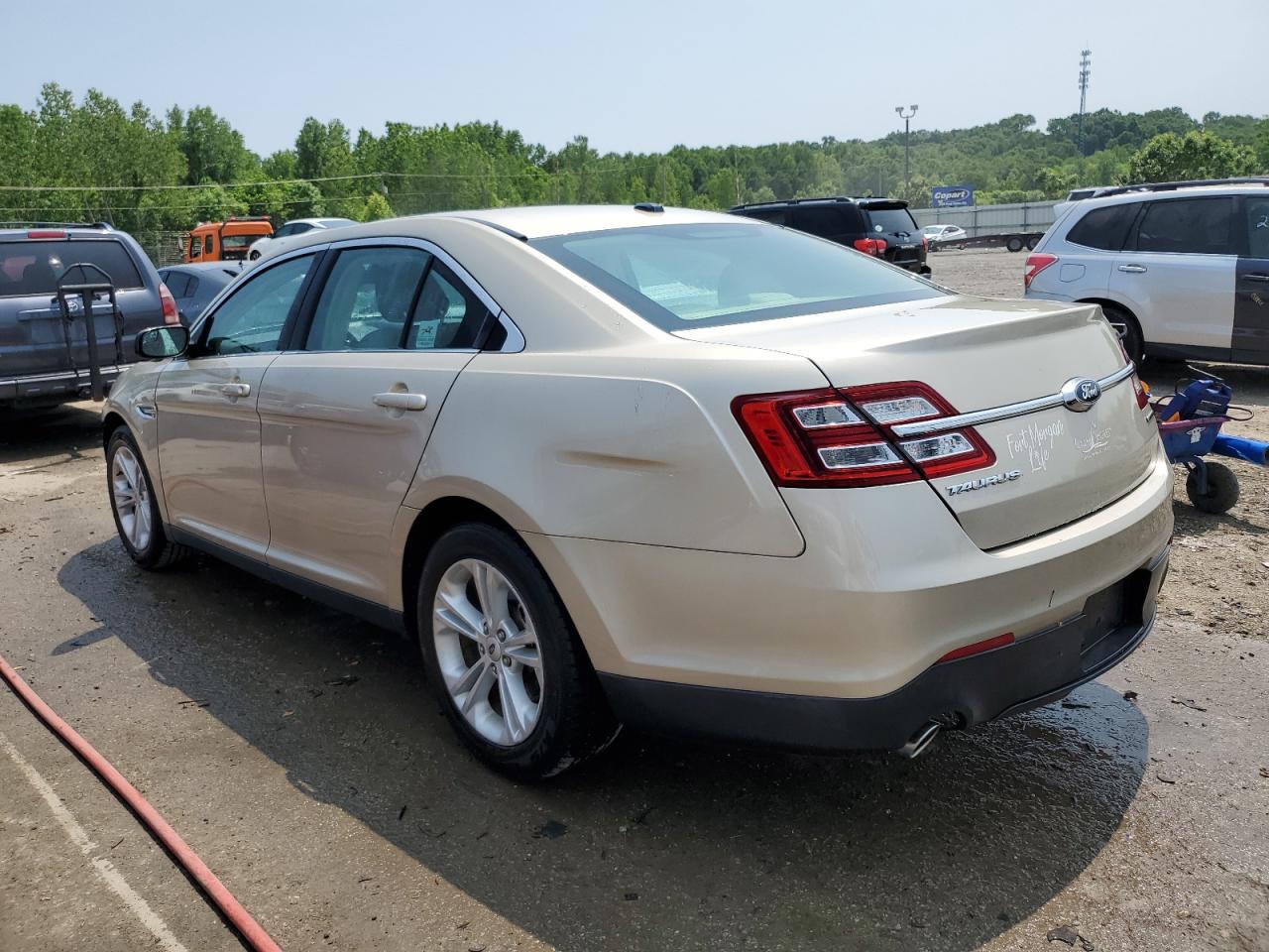 2017 Ford Taurus Se Cream vin: 1FAHP2D8XHG146246