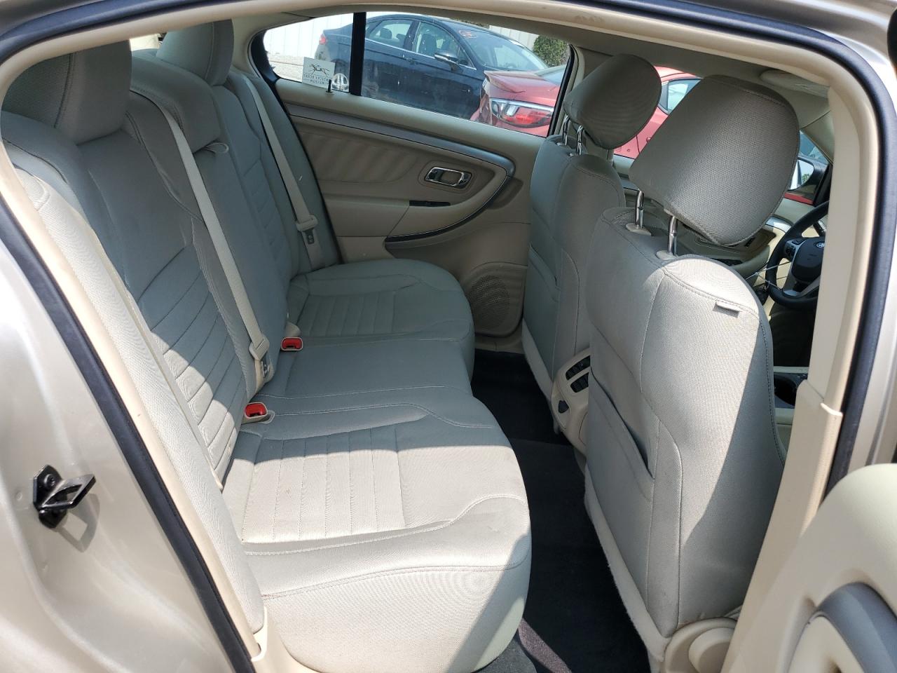 2017 Ford Taurus Se Cream vin: 1FAHP2D8XHG146246