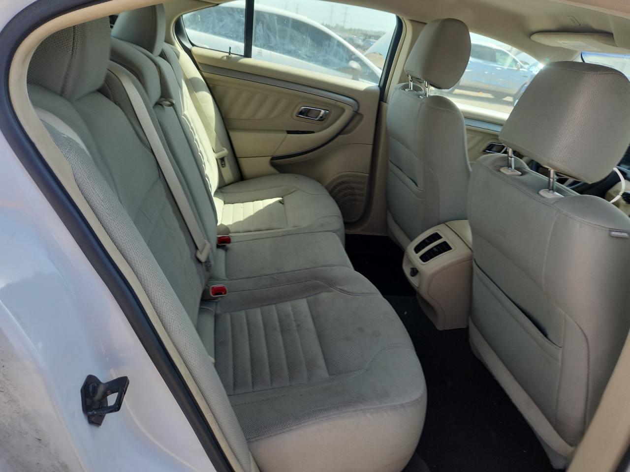 2013 Ford Taurus Se White vin: 1FAHP2D97DG157918