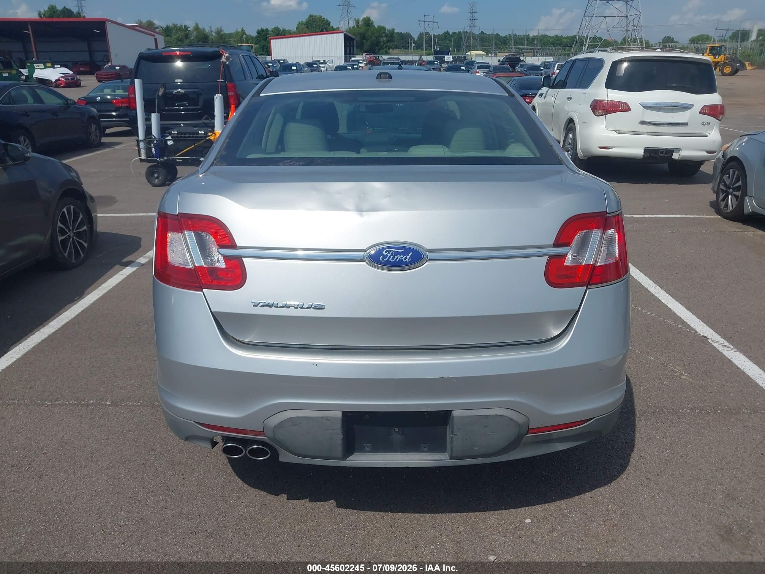 2012 Ford Taurus Se Silver vin: 1FAHP2DW0CG140477