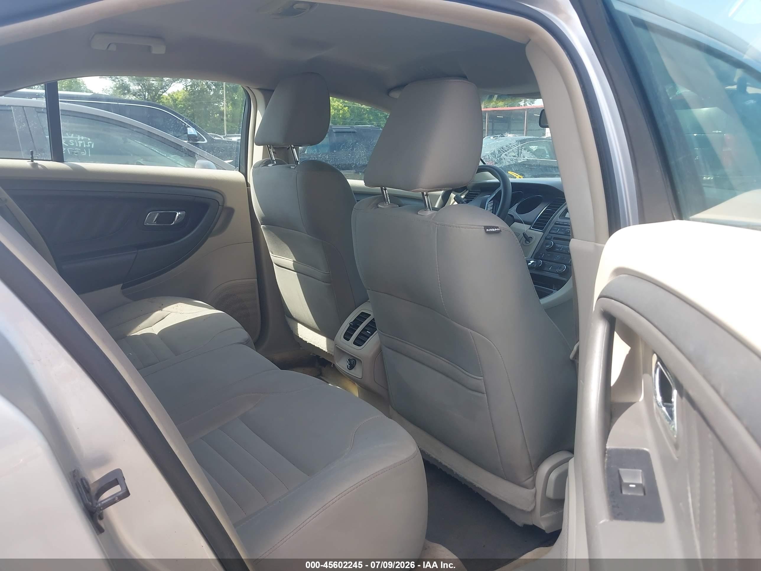 2012 Ford Taurus Se Silver vin: 1FAHP2DW0CG140477