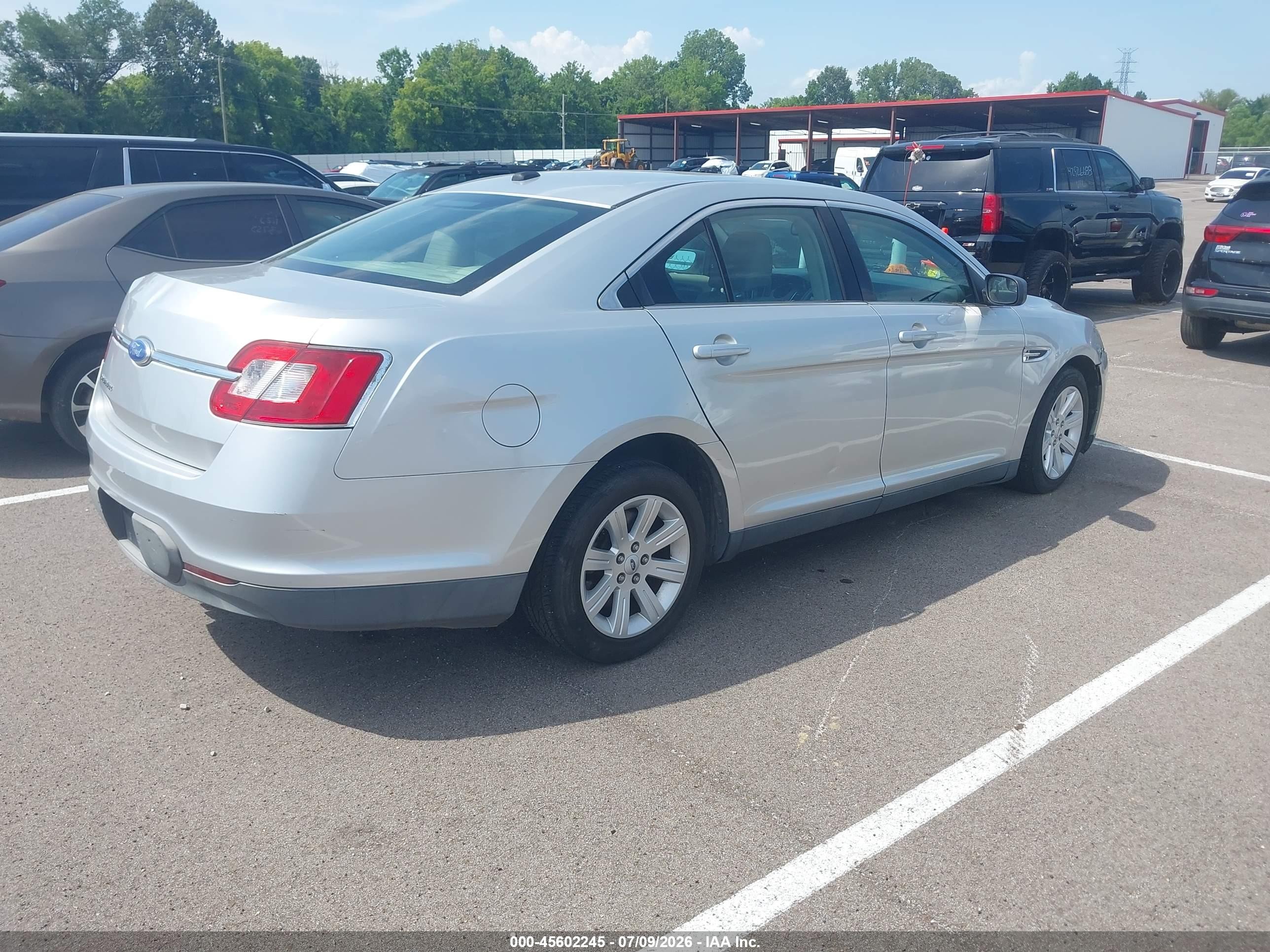2012 Ford Taurus Se Silver vin: 1FAHP2DW0CG140477