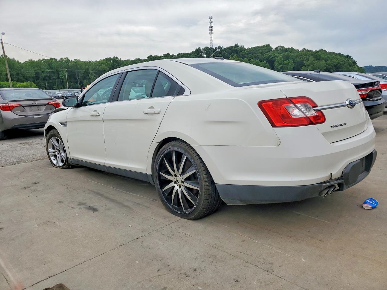 2012 Ford Taurus Se White vin: 1FAHP2DW1CG111568
