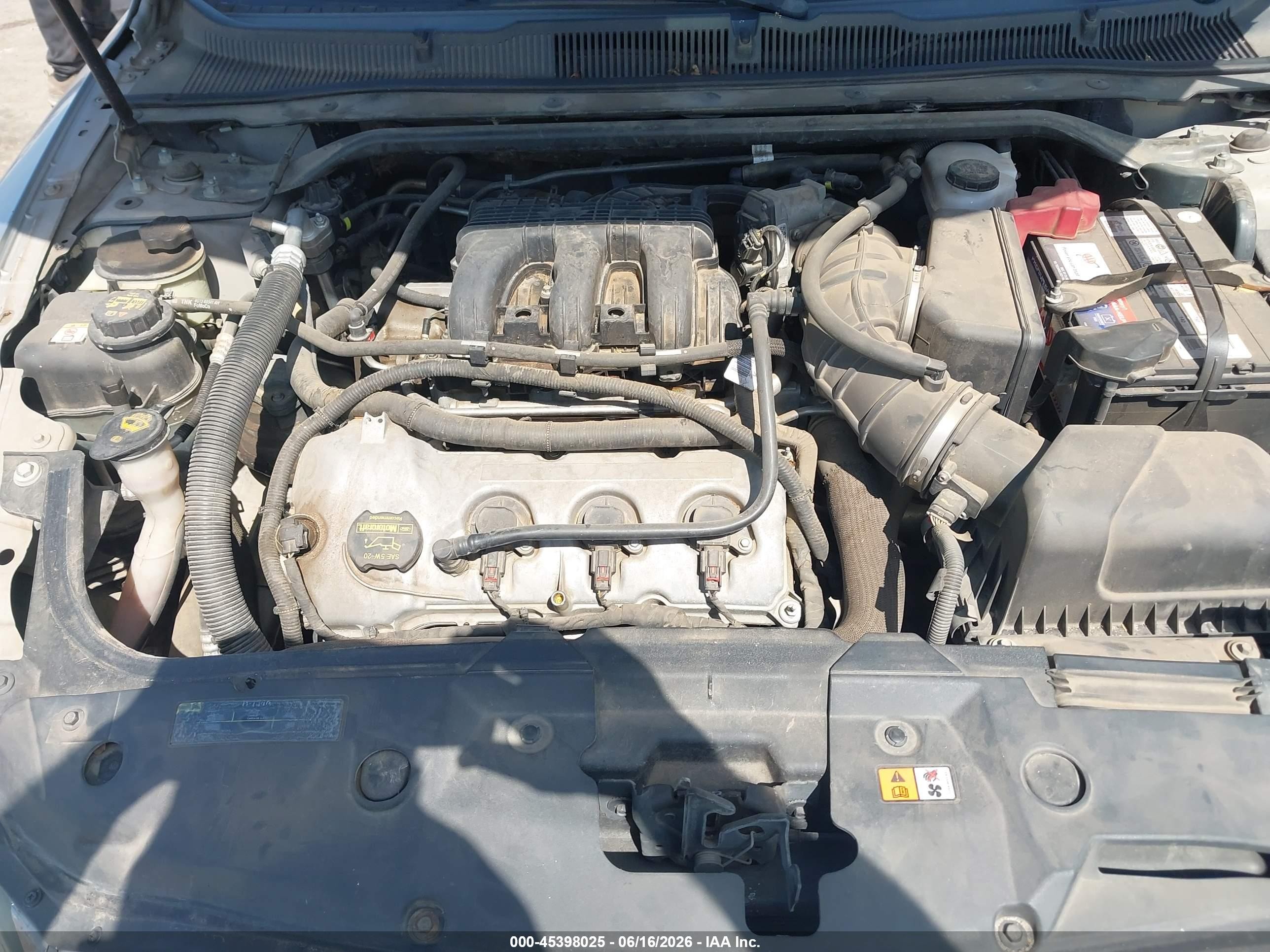2010 Ford Taurus Se Silver vin: 1FAHP2DW2AG147105