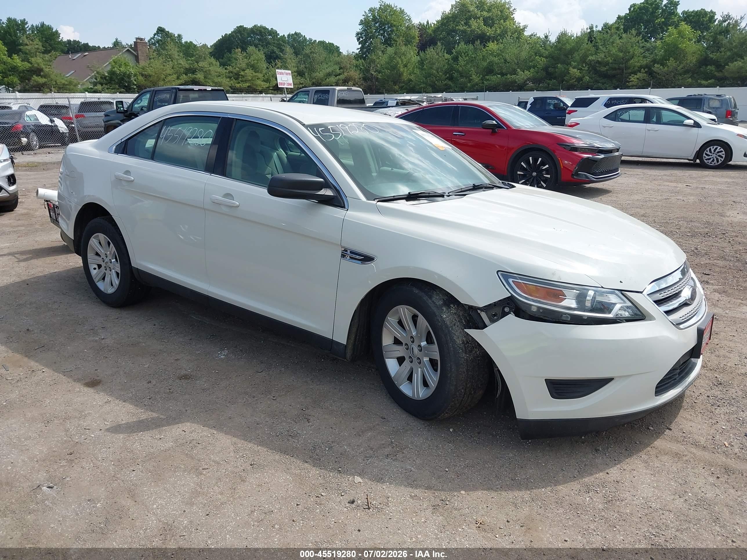 2010 Ford Taurus Se White vin: 1FAHP2DW7AG140246