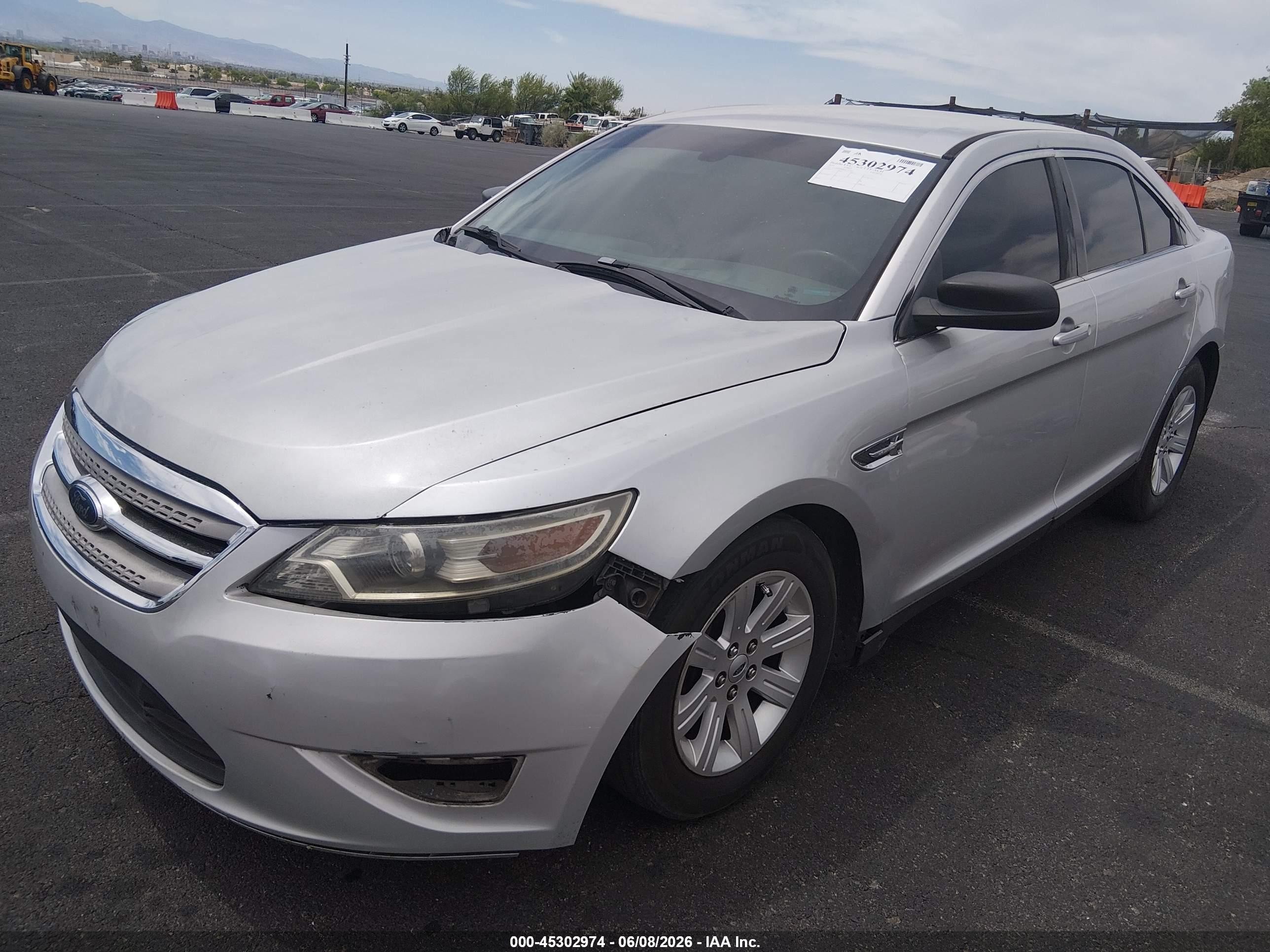 2010 Ford Taurus Se Серебряный vin: 1FAHP2DW8AG140367