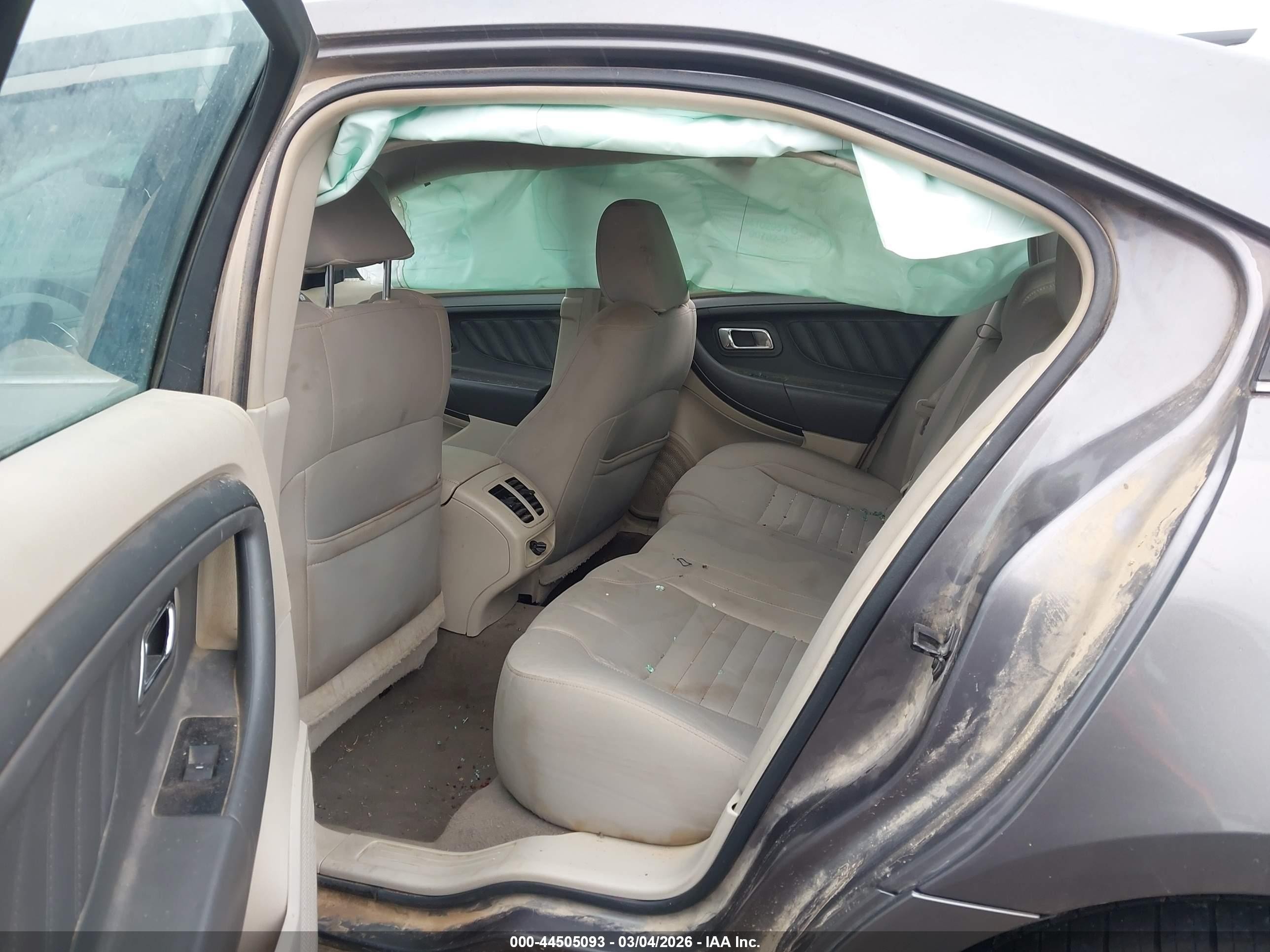 2011 Ford Taurus Se Gray vin: 1FAHP2DW8BG146414