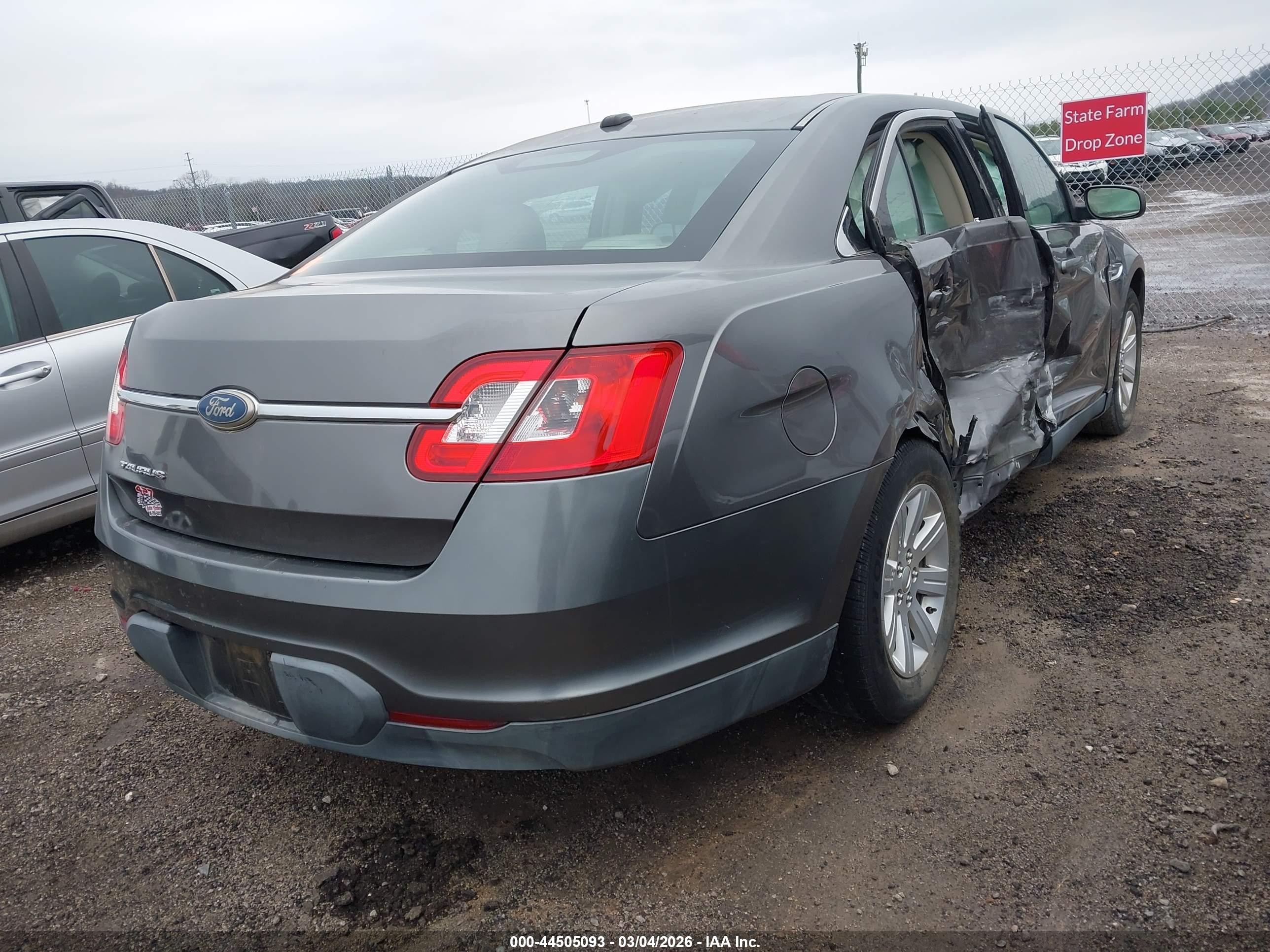 2011 Ford Taurus Se Gray vin: 1FAHP2DW8BG146414