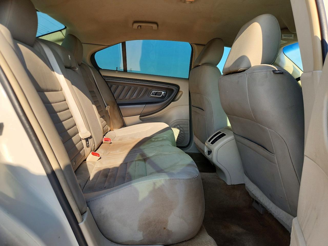 2012 Ford Taurus Se White vin: 1FAHP2DW8CG104892
