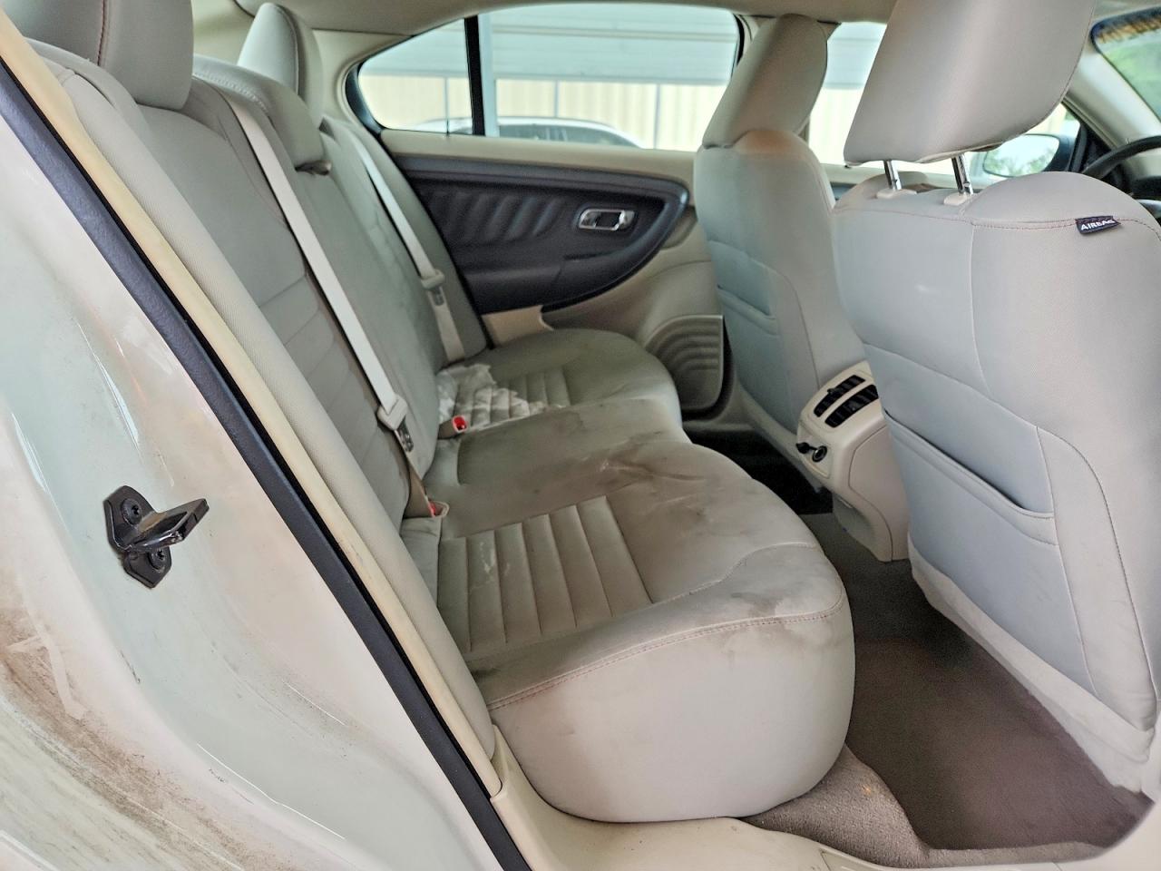 2011 Ford Taurus Se White vin: 1FAHP2DW9BG130884