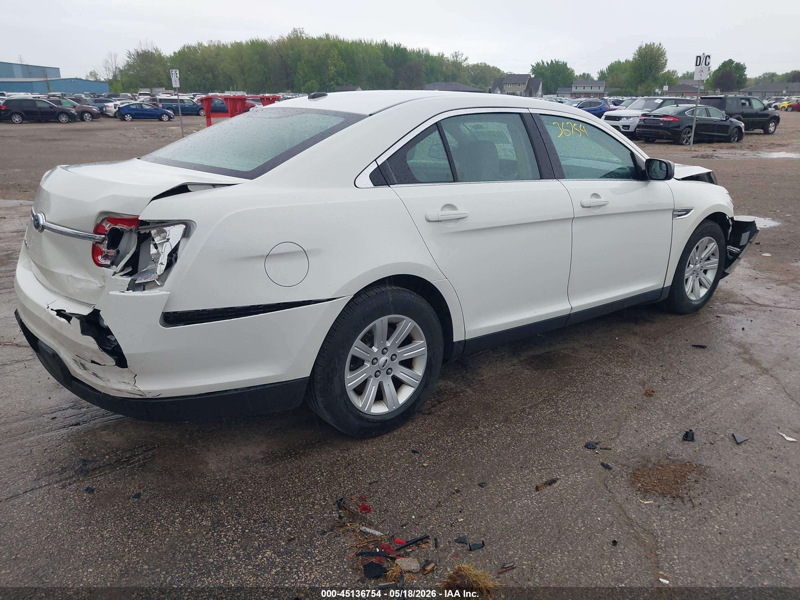 2012 Ford Taurus Se Белый vin: 1FAHP2DW9CG104836