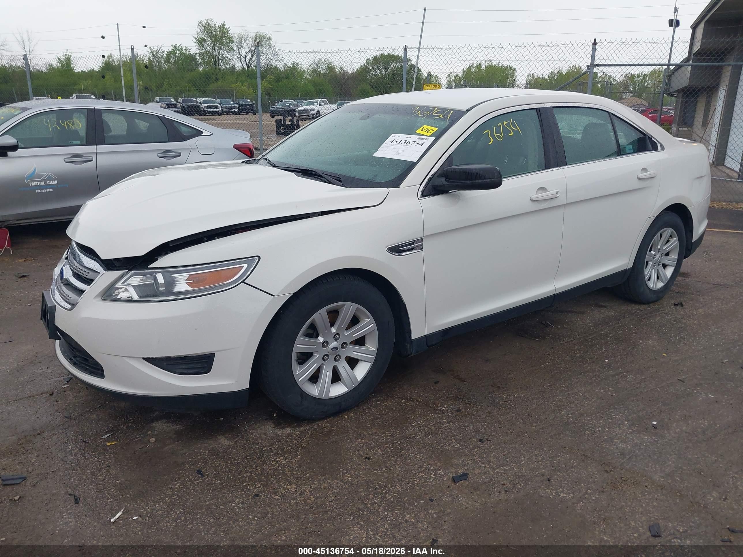 2012 Ford Taurus Se Белый vin: 1FAHP2DW9CG104836